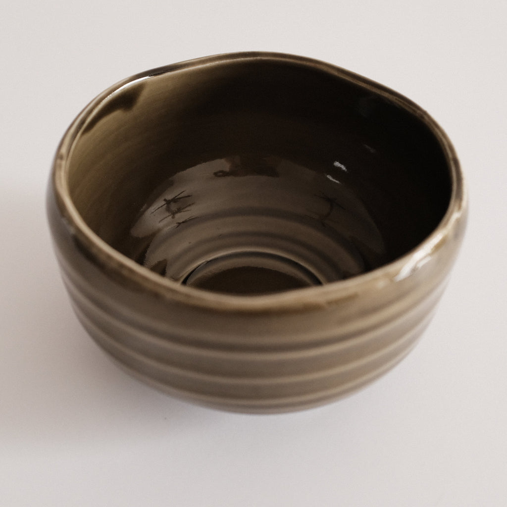Hatsuichi Japan Yomogi Olive Green Flower-shaped Chawan Matcha Bowl Tea Bowl Japan Minoware