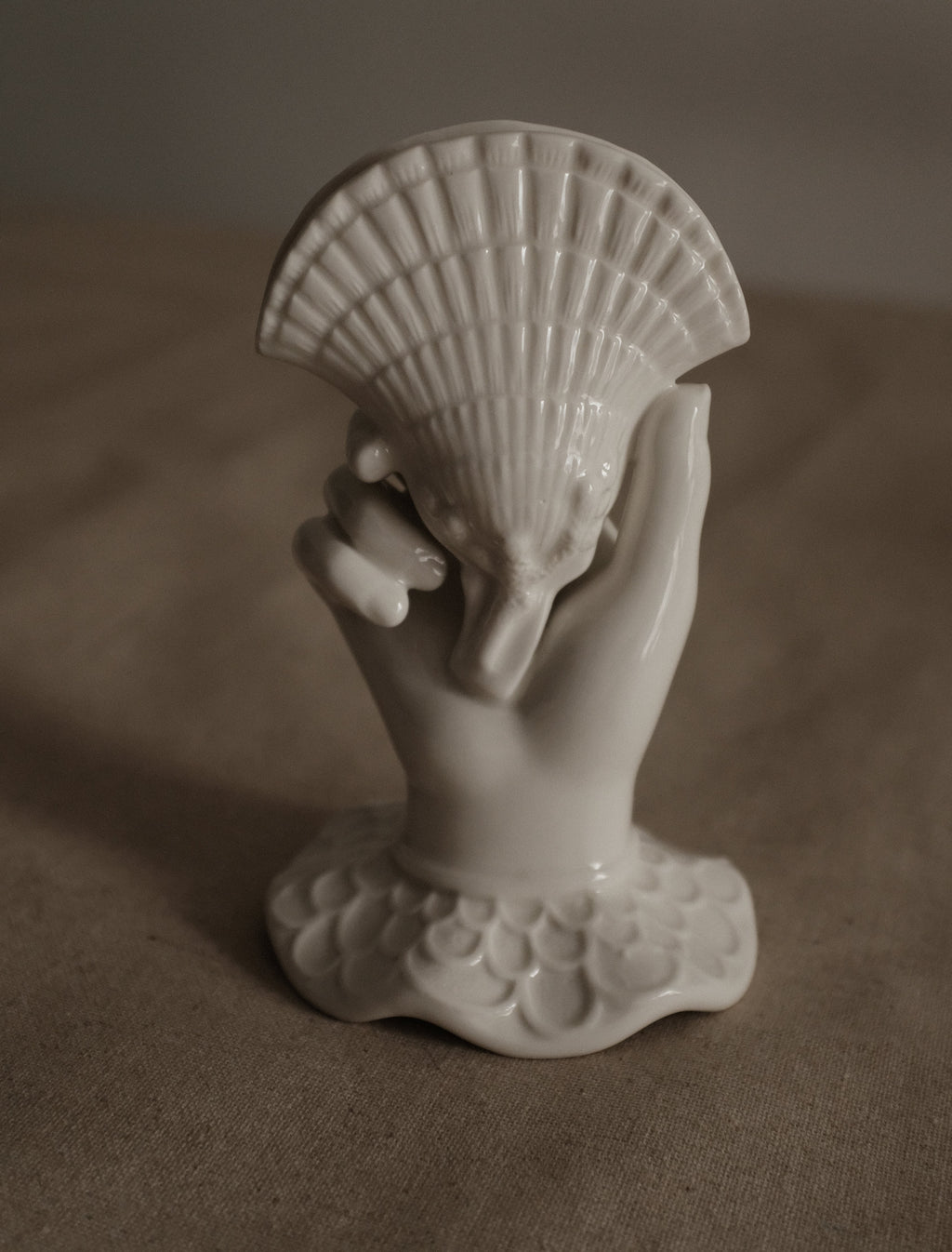 MARELLA French Retro Grasp of Sea Shell Ceramic Flower Vase Card Holder Tissue Holder