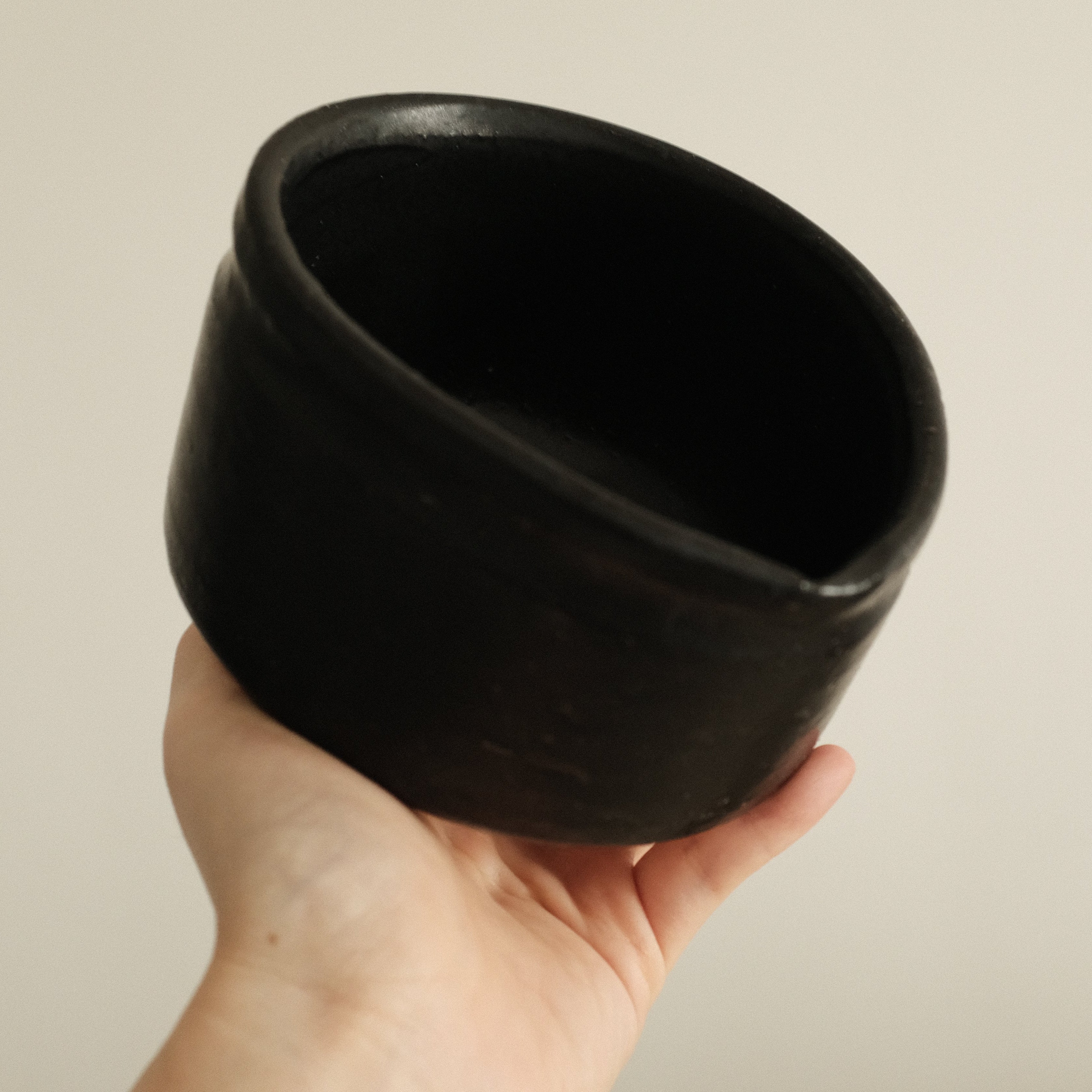 Hatsuichi Japan Kuroku Neri Black Katakuchi Chawan Matcha Bowl Minoware