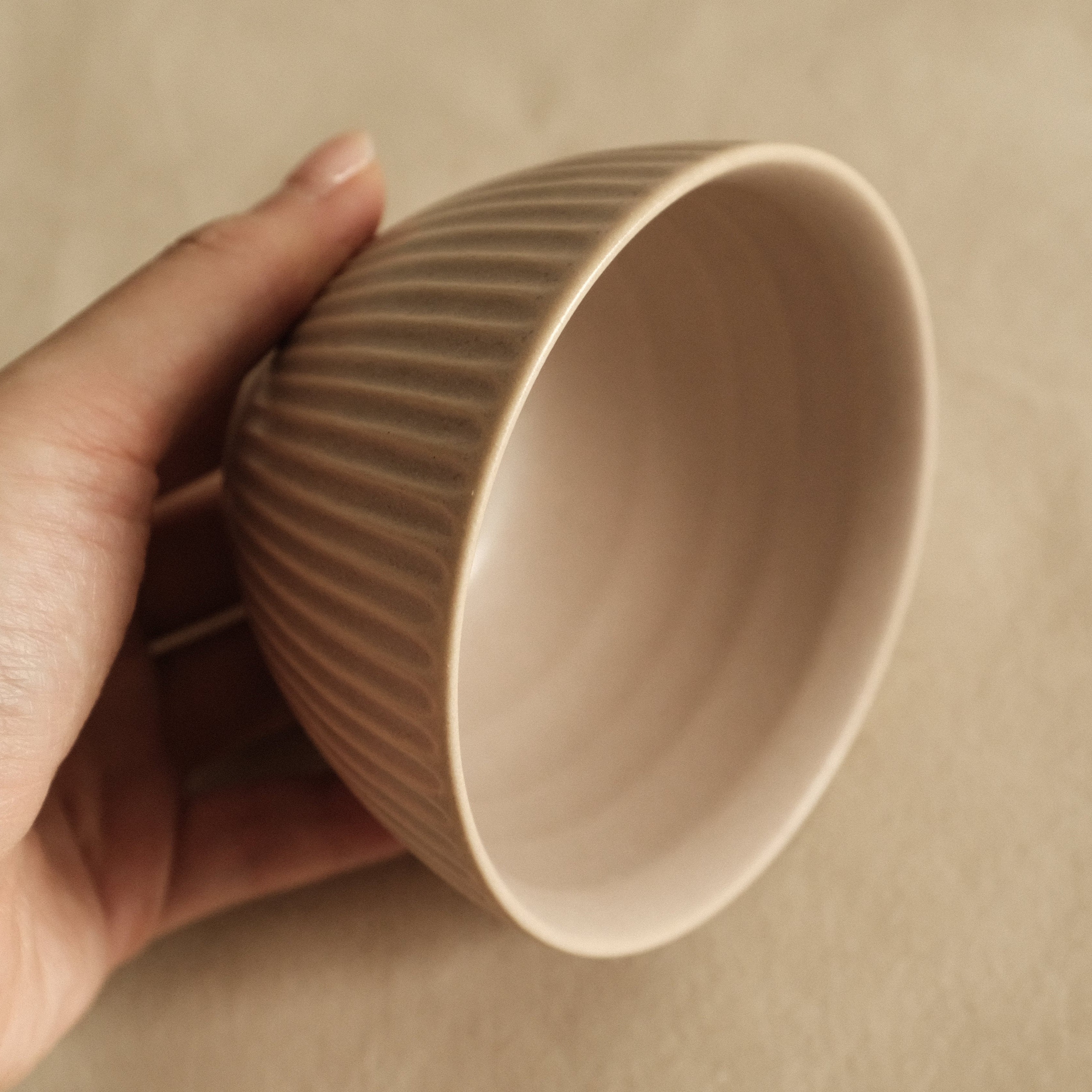 East Table Cotogo Beige Matte Small Bowl