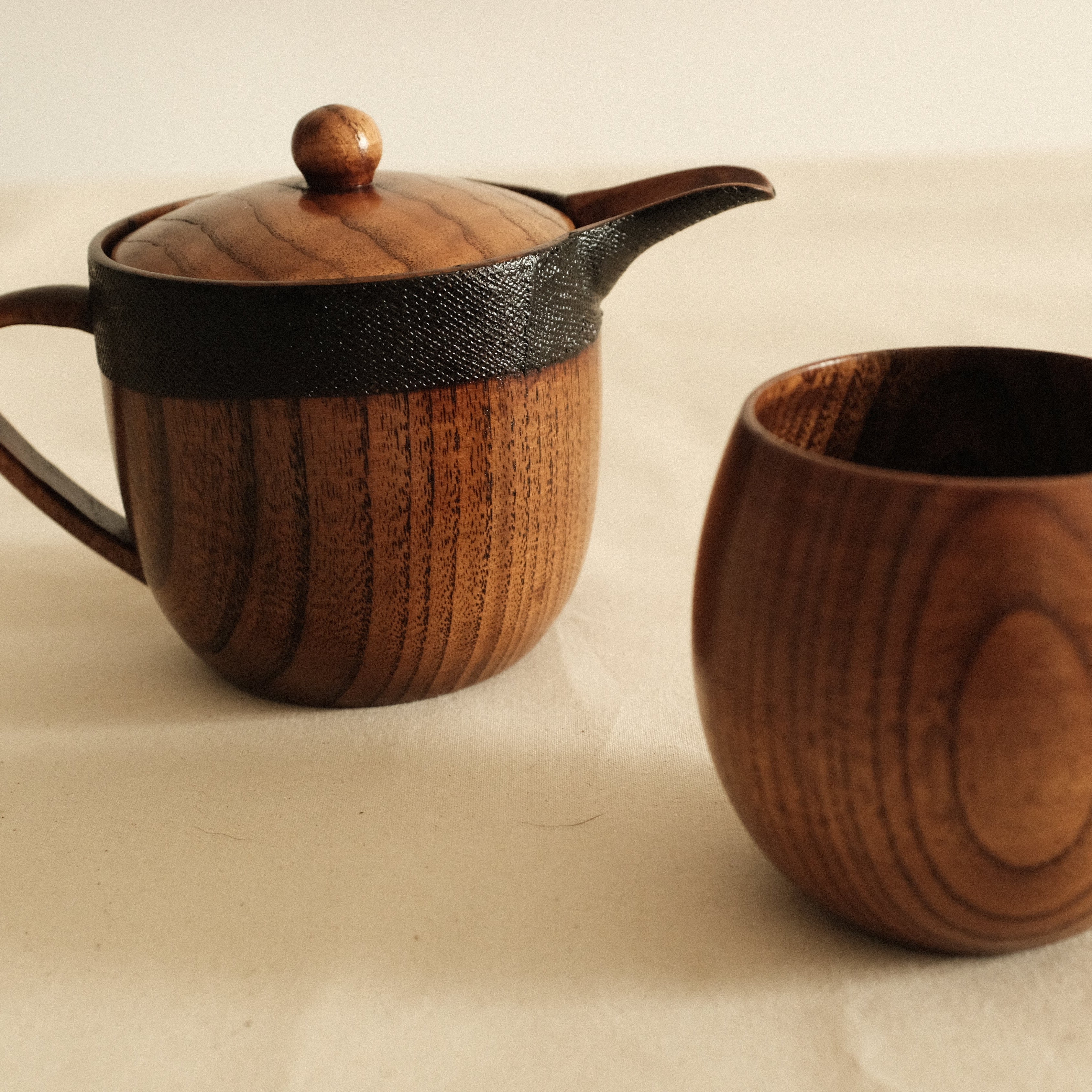 Asanuno Hemp Fabric Covered Wooden Teapot with Egg Shape Wooden Cup Norawan Set