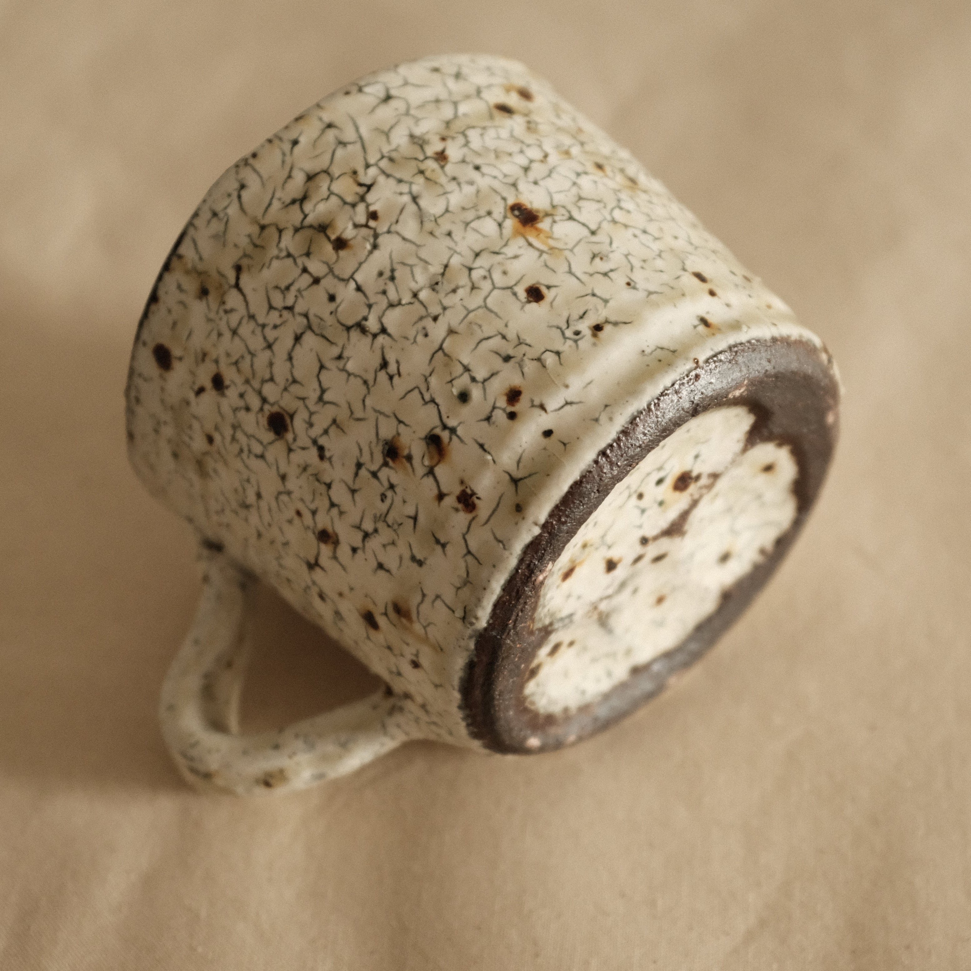 Kazuhito Yamamoto White Vidro Powdered Glaze Antique Mug