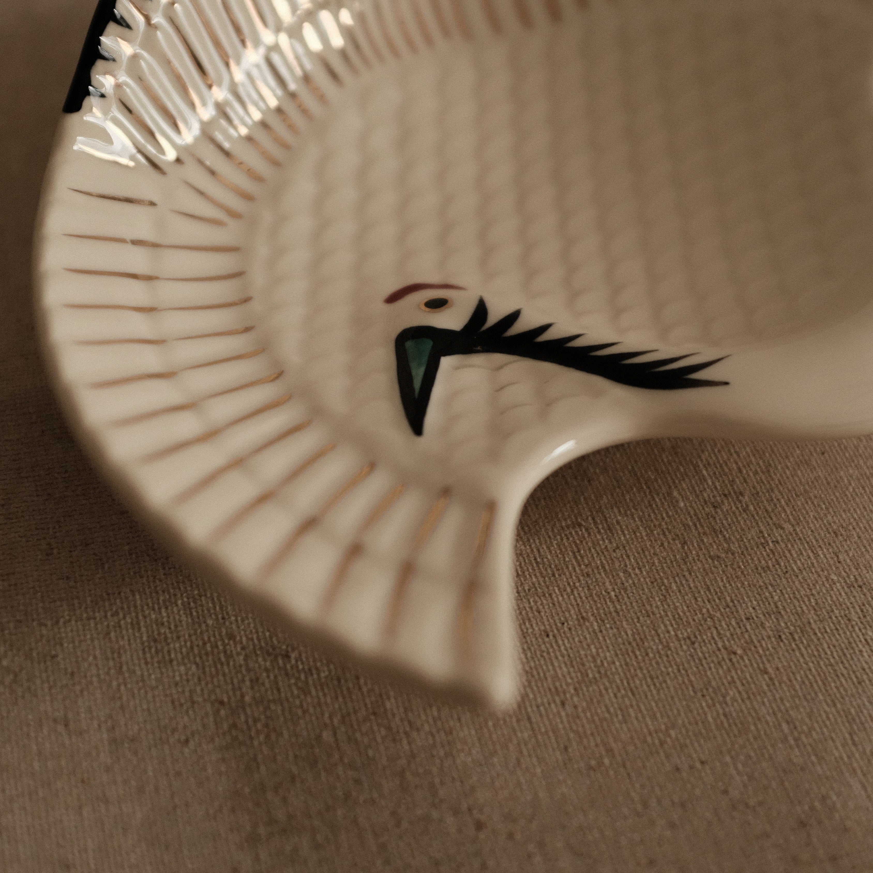 Tsuru White Crane Underglazed Cream Ceramic Dish Plate