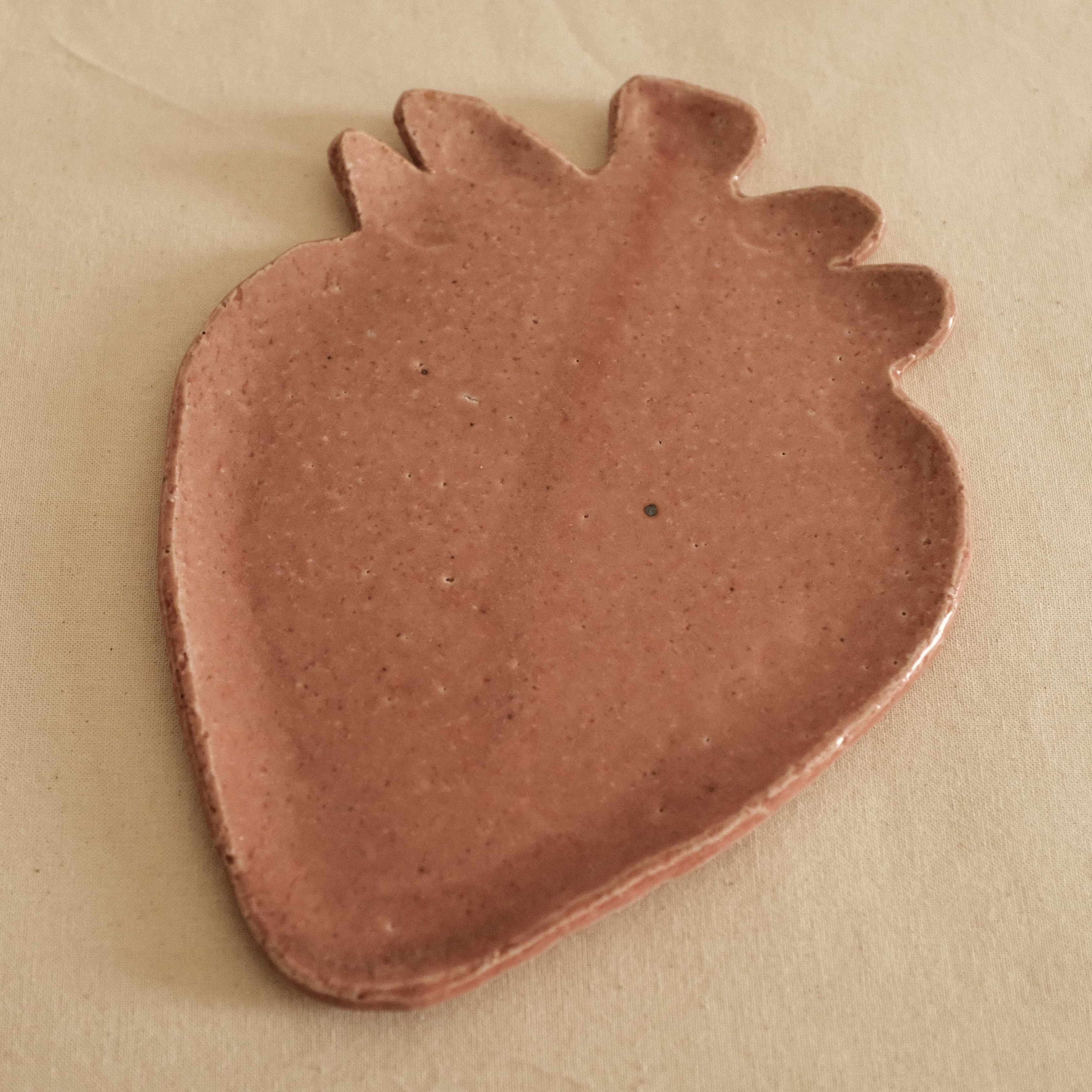 Momoiro Soft Pink Ichigo Strawberry Flat Plate