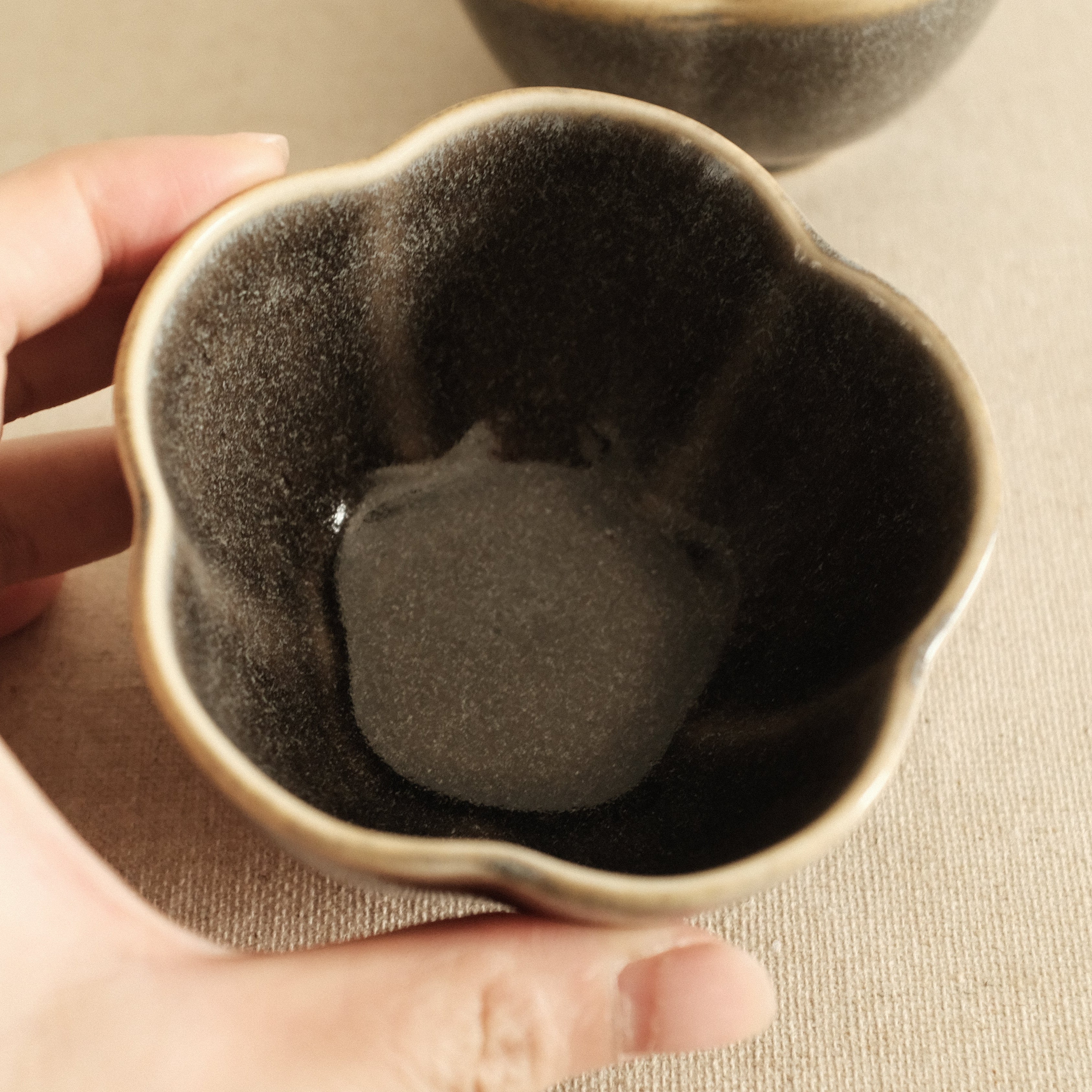 East Table Dolce Kiln Change Glaze Ume Plum Shape Goma Sesame Small Bowl