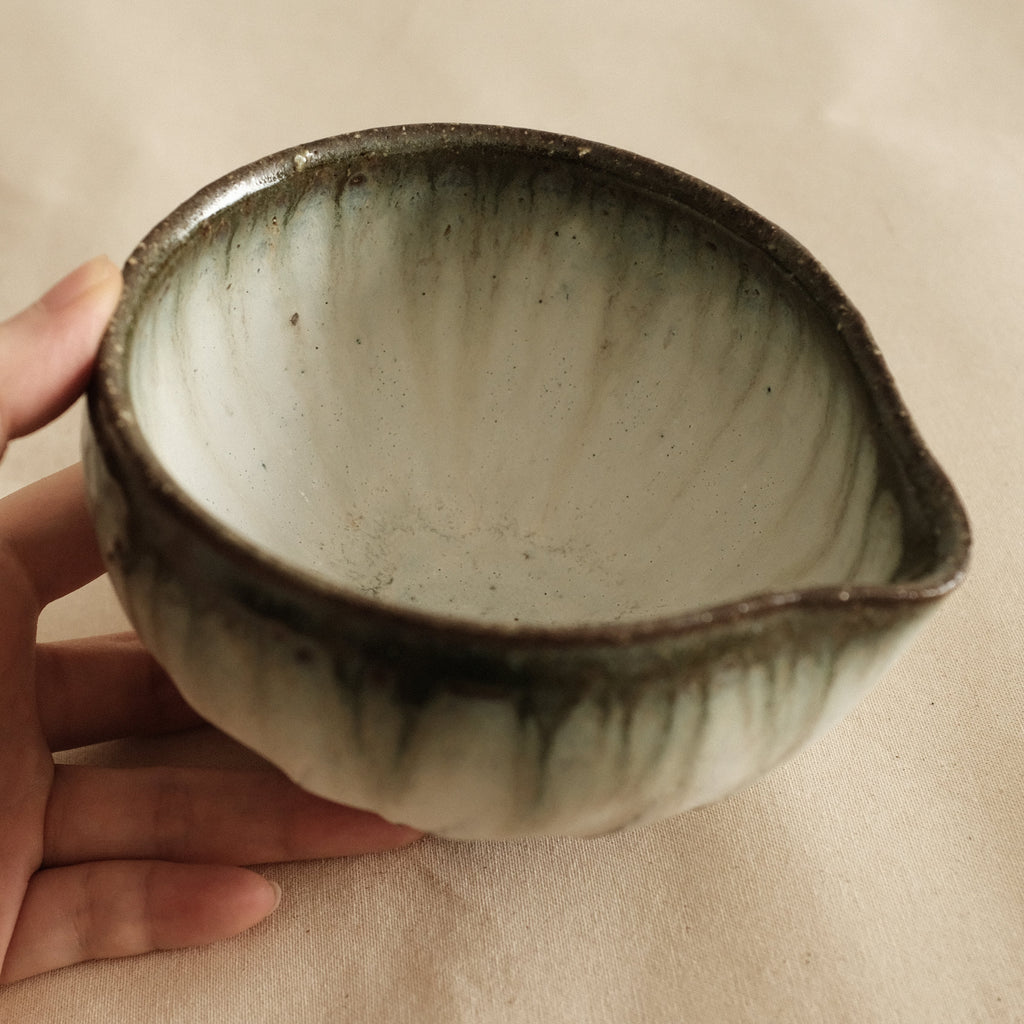 Masamura Japan Carved Artichoke Moss Green Japan Katakuchi Chawan Matcha Bowl with Spout