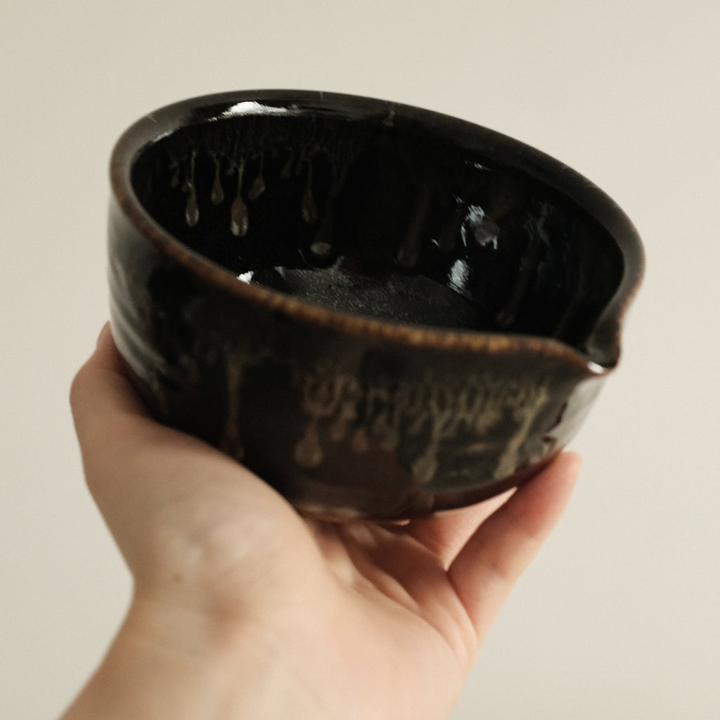 Hana Izumi Kiln Japan Kuro Black Tenmoku Nagashi Katakuchi Chawan Matcha Bowl Aritaware