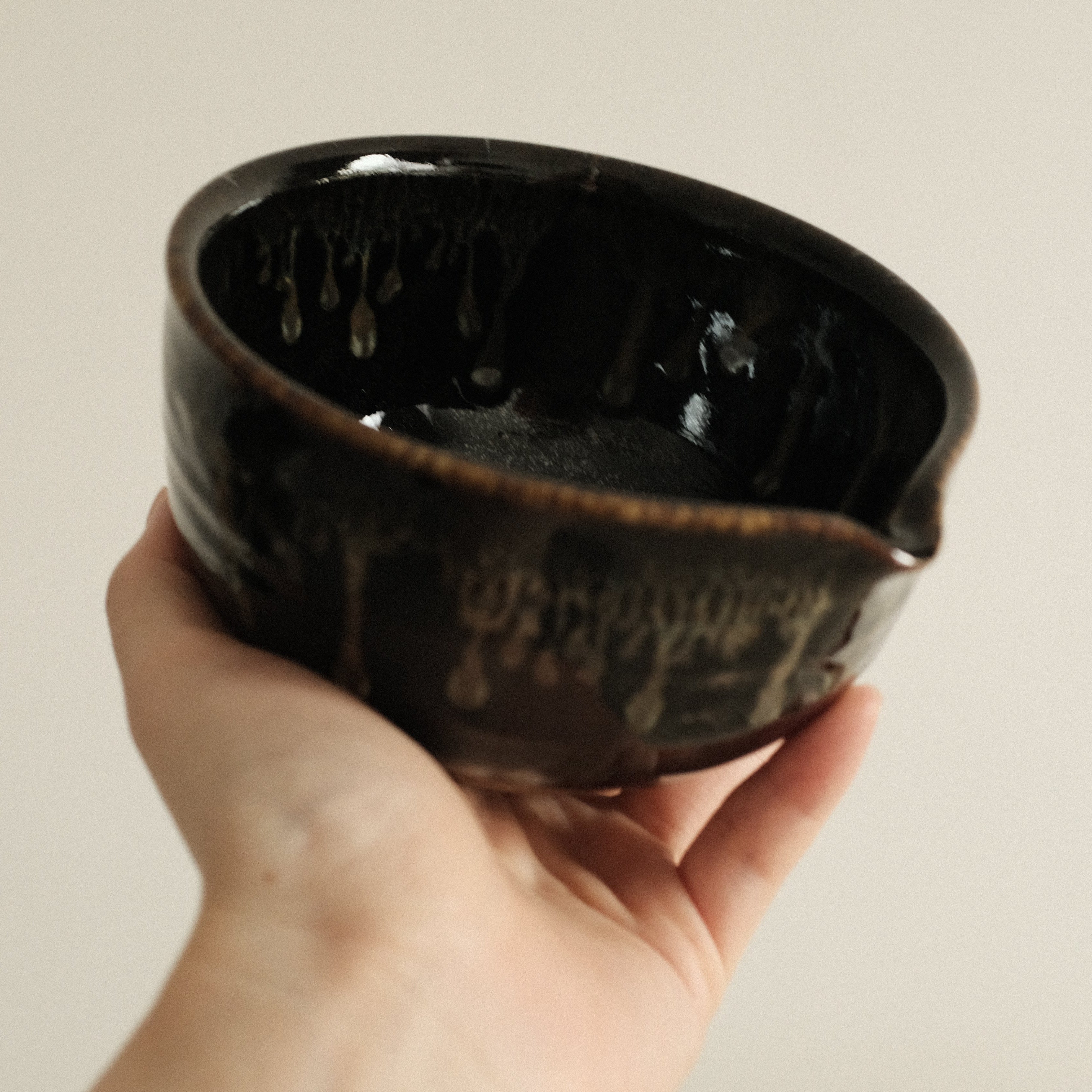 Hana Izumi Kiln Japan Kuro Black Tenmoku Nagashi Katakuchi Chawan Matcha Bowl Aritaware