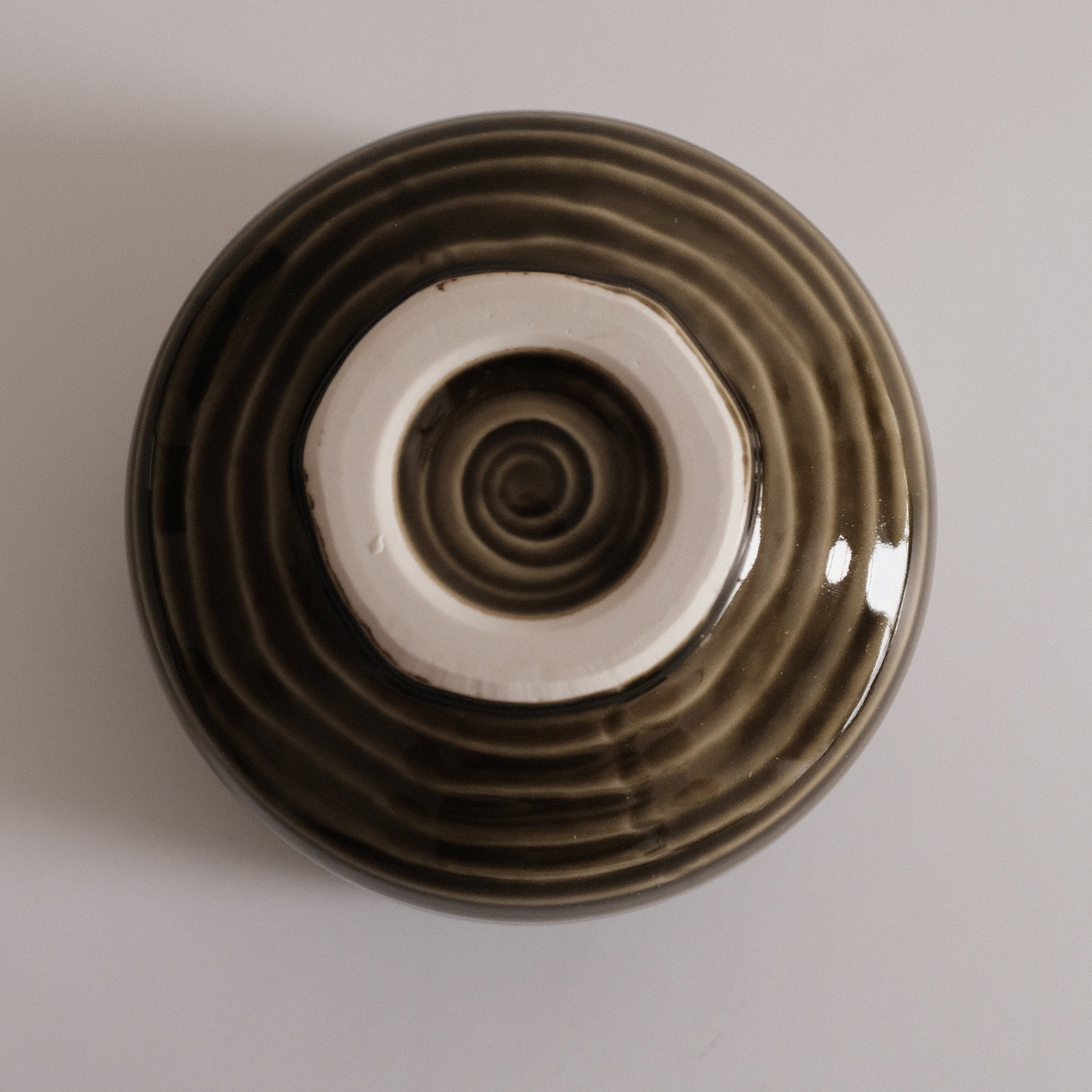 Hatsuichi Japan Yomogi Olive Green Flower-shaped Chawan Matcha Bowl Tea Bowl Japan Minoware