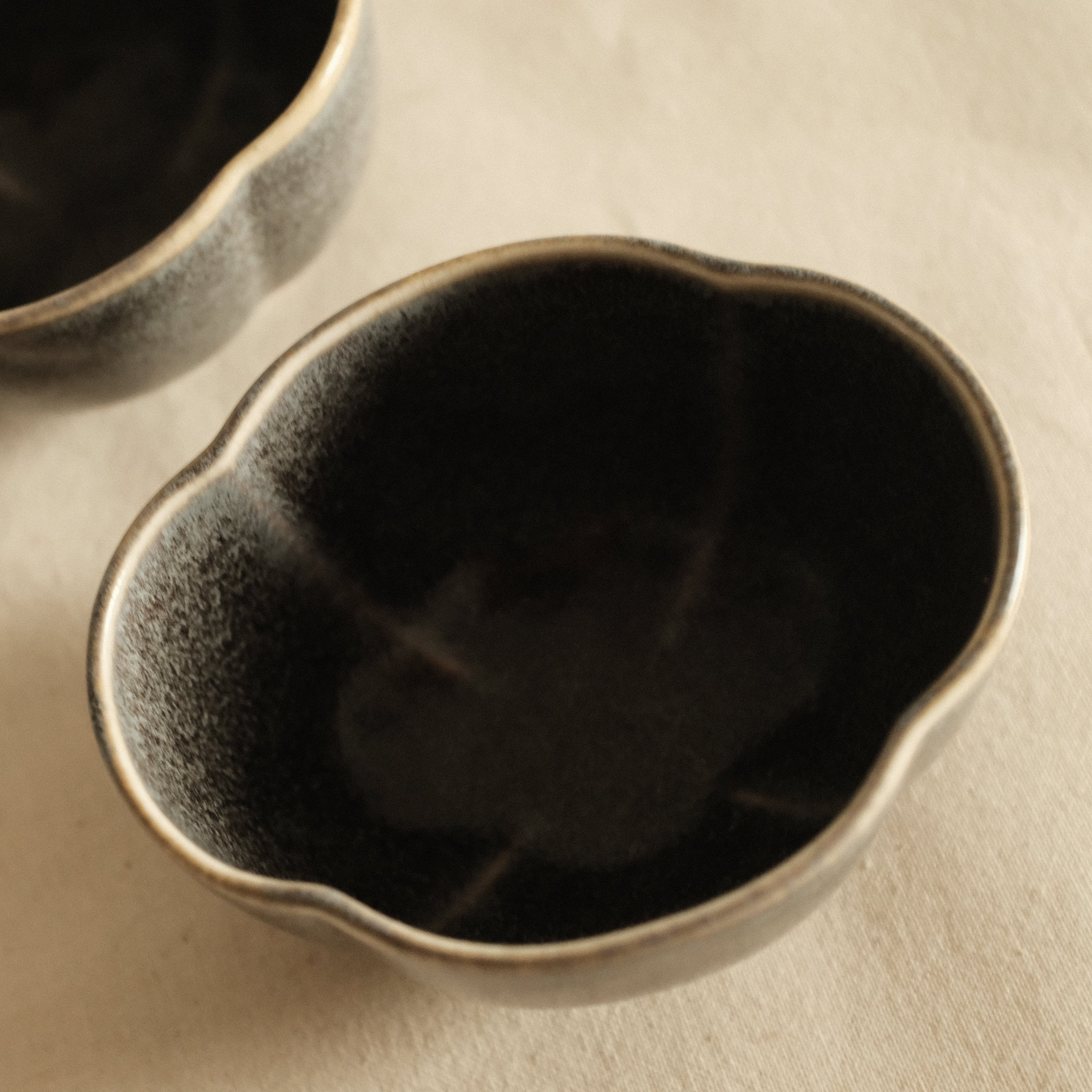 East Table Dolce Kiln Change Glaze Mokko Papaya Shape Goma Sesame Small Bowl