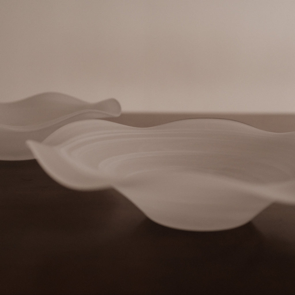 ESME Handmade Wavy Round Frosted Glass Cosmic Deep Plate White