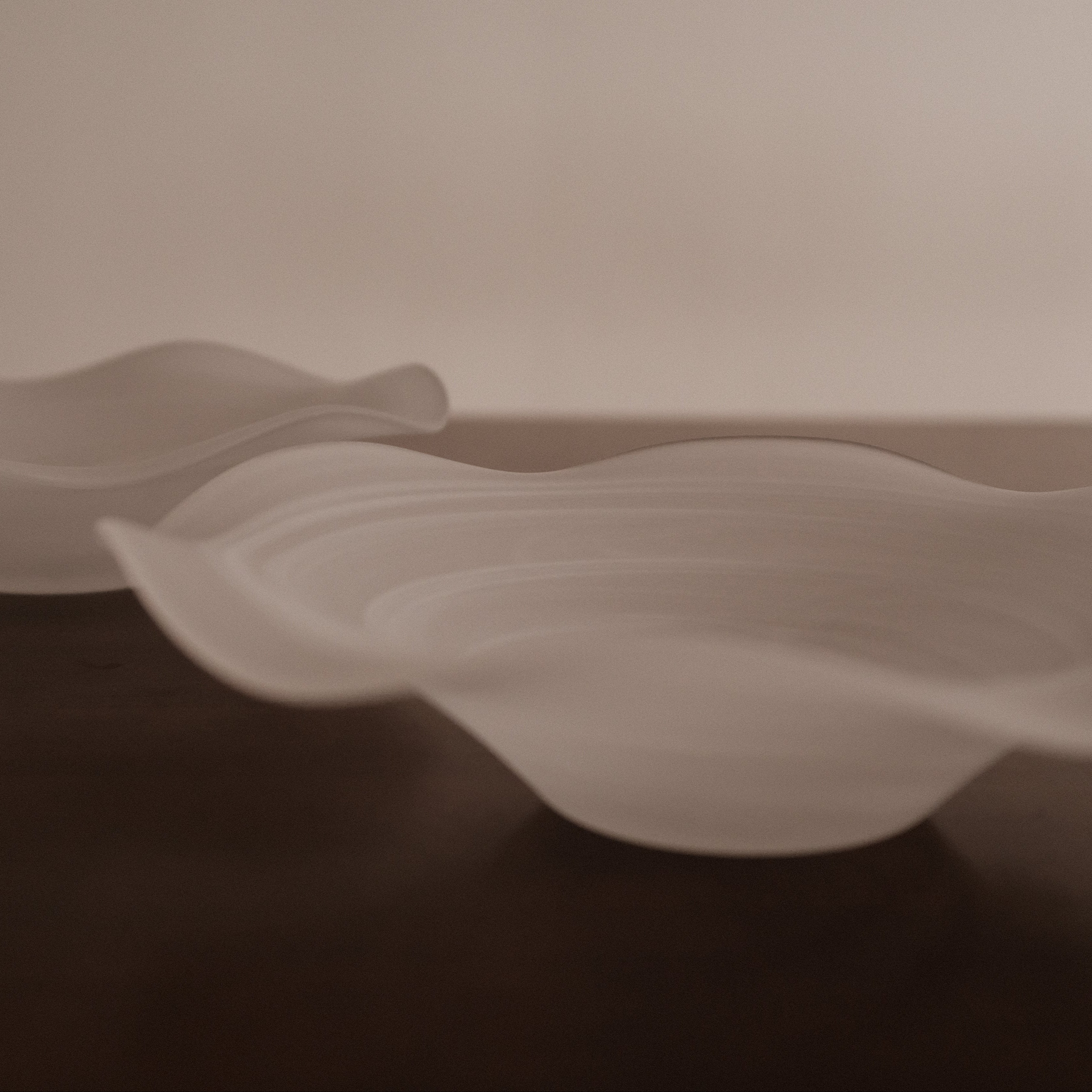 ESME Handmade Wavy Round Frosted Glass Cosmic Deep Plate White