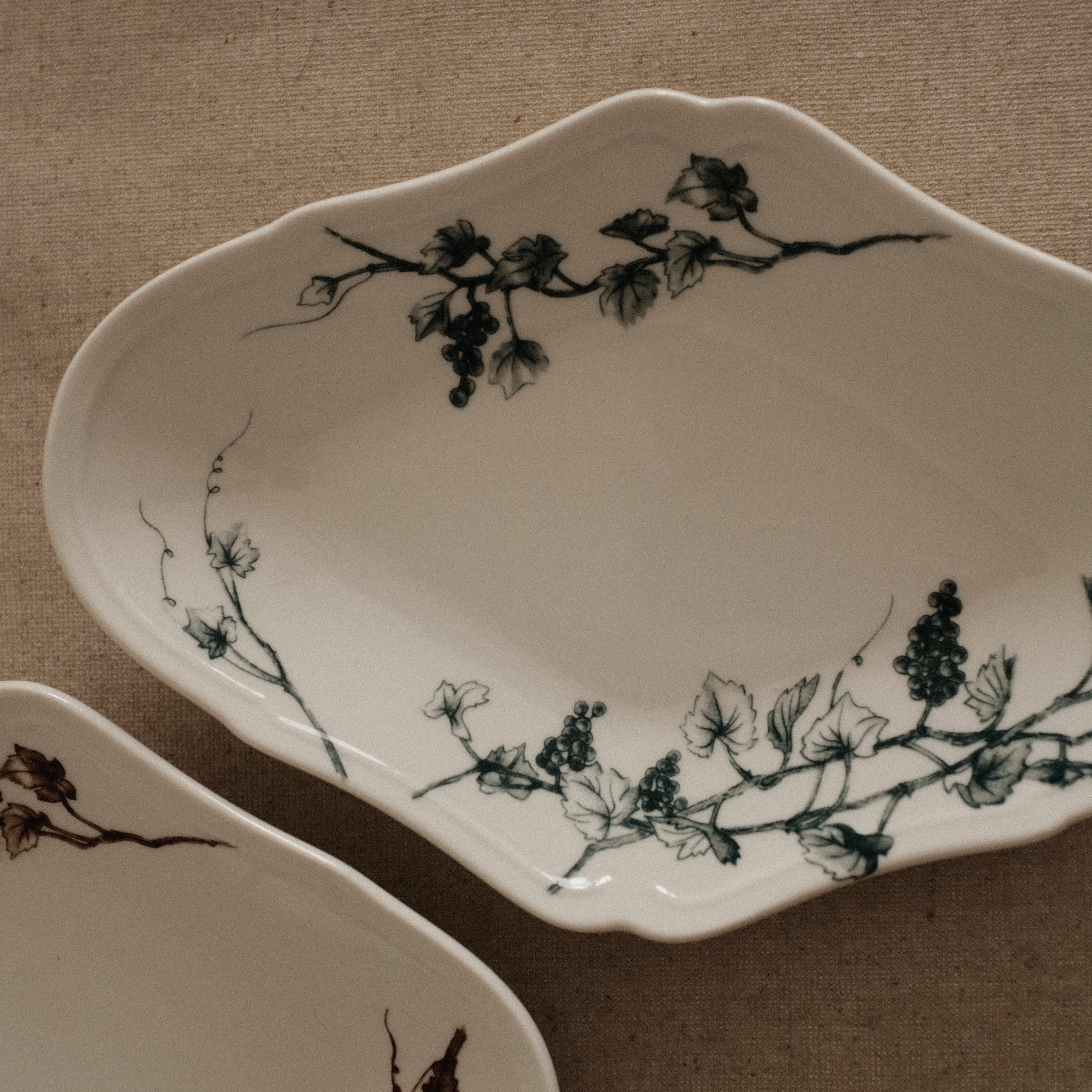 Studio M' Japan Vigne Plate Blue