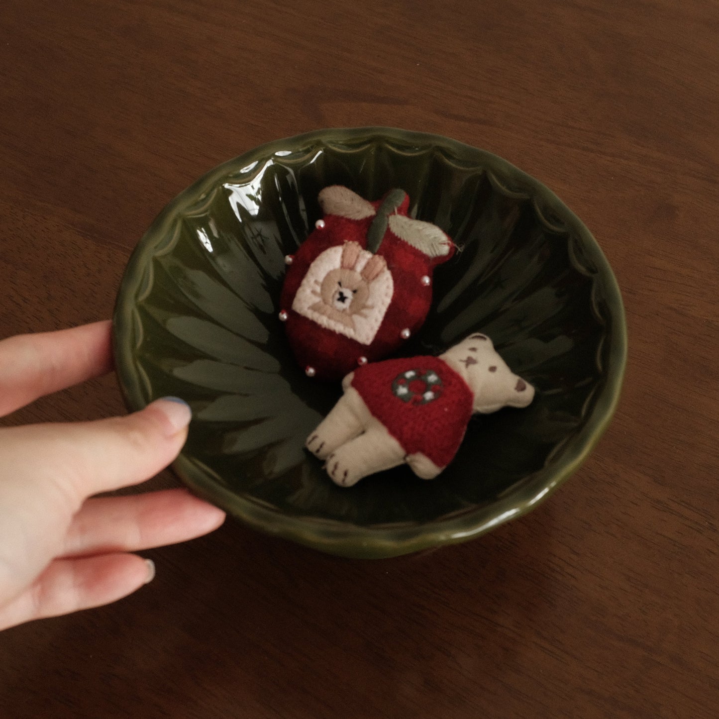 COLETTE Retro Ceramic Floral Pedestal Dish Plate Tea Stand Dessert Pastry Plate