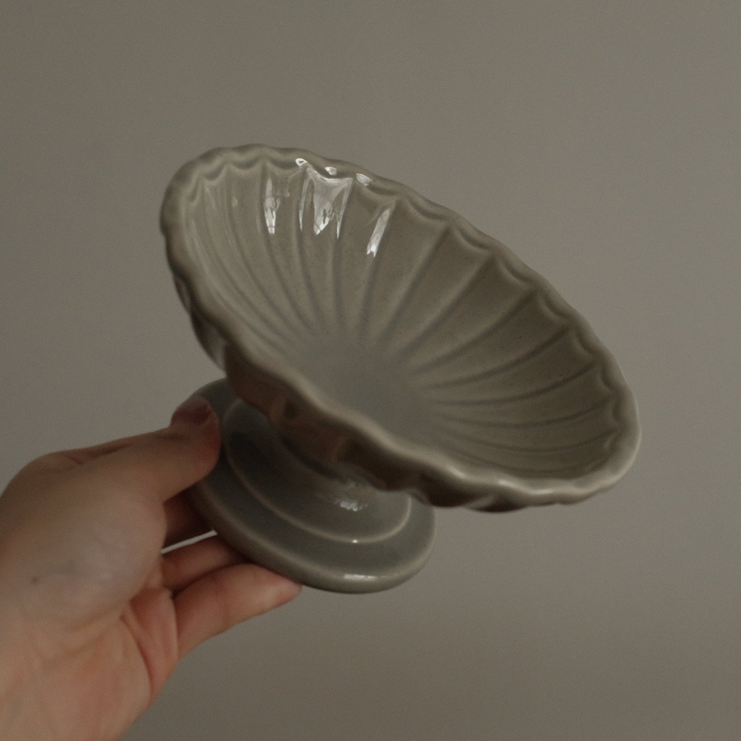 COLETTE Retro Ceramic Floral Pedestal Dish Plate Tea Stand Dessert Pastry Plate