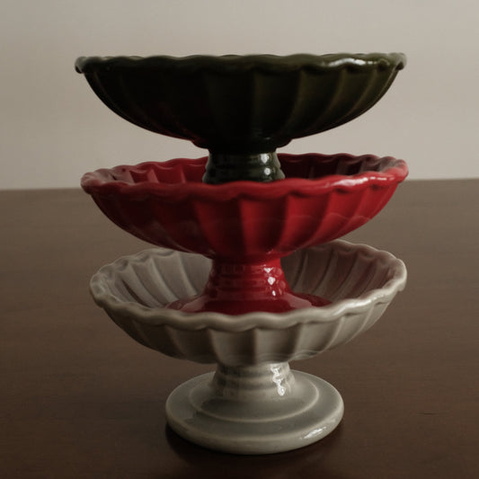 COLETTE Retro Ceramic Floral Pedestal Dish Plate Tea Stand Dessert Pastry Plate