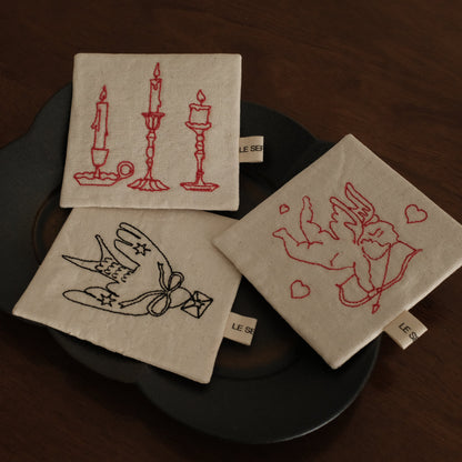 Le Serein Retro Candles Pattern Hand Embroidered French Linen Coasters Heat Insulation Table Mats Decorations