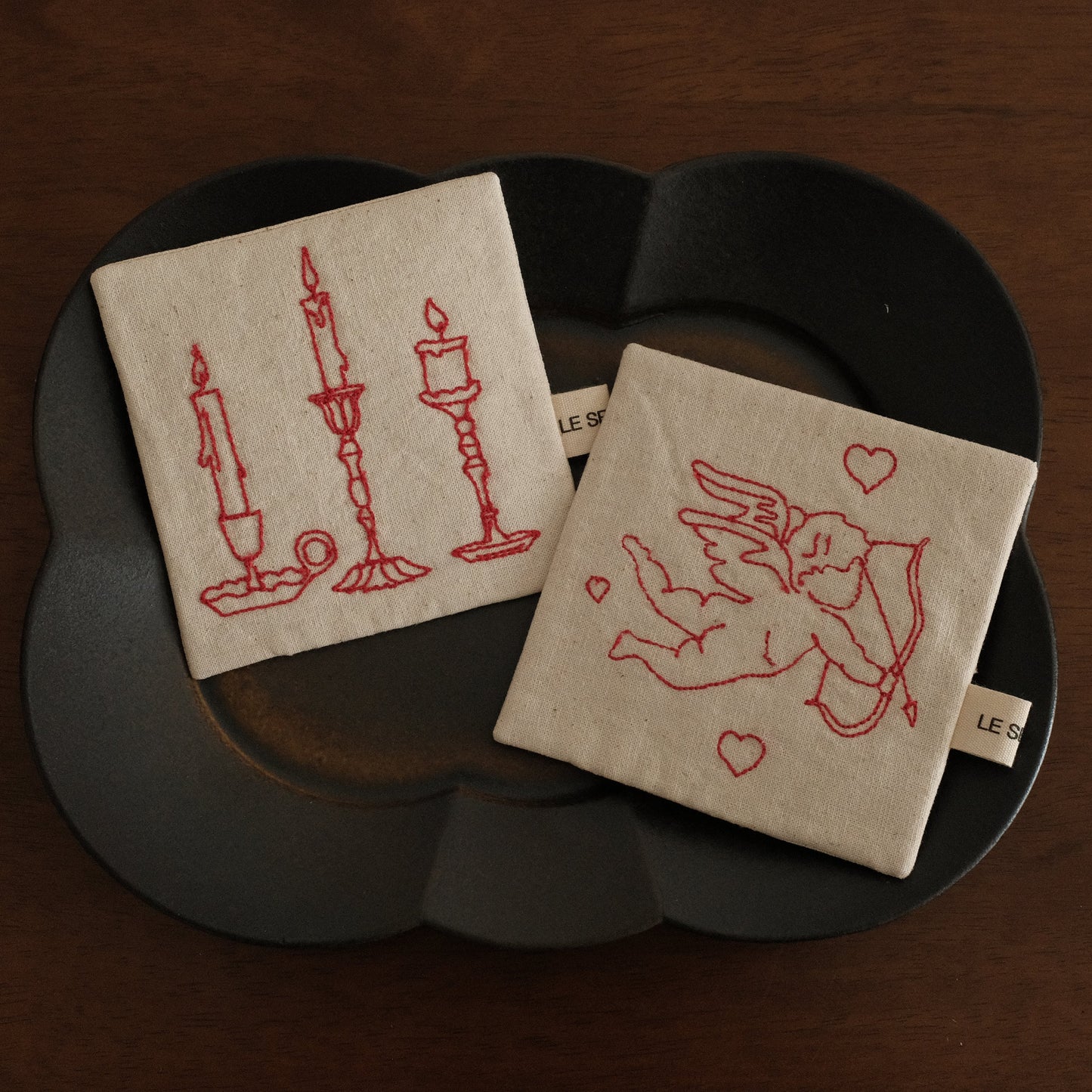 Le Serein Retro Candles Pattern Hand Embroidered French Linen Coasters Heat Insulation Table Mats Decorations