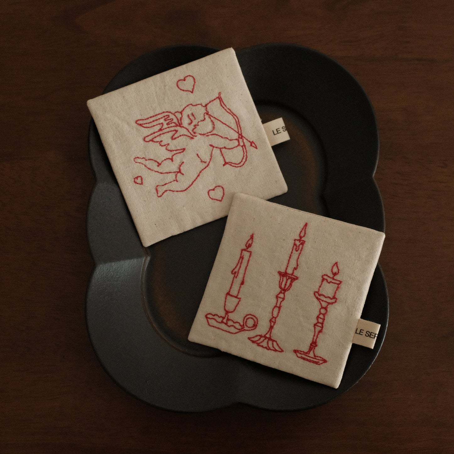 Le Serein Retro Candles Pattern Hand Embroidered French Linen Coasters Heat Insulation Table Mats Decorations