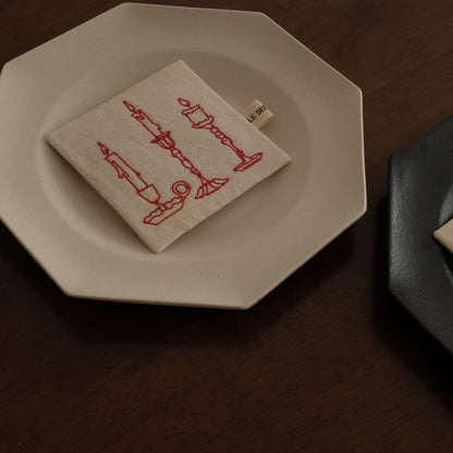 Le Serein Retro Candles Pattern Hand Embroidered French Linen Coasters Heat Insulation Table Mats Decorations