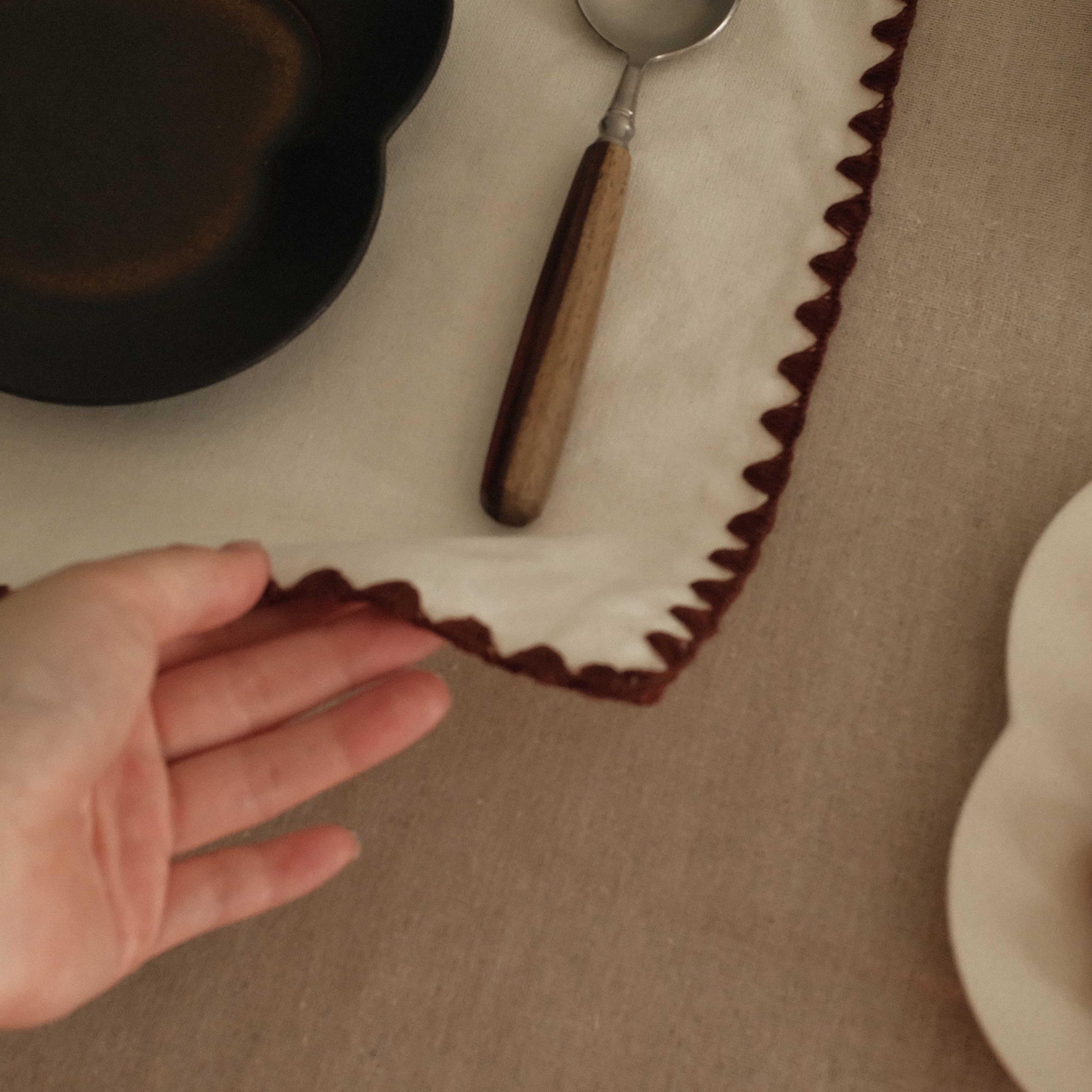 ELISE French Linen Cotton Embroidered Linings Heat Insulation Table Placemat