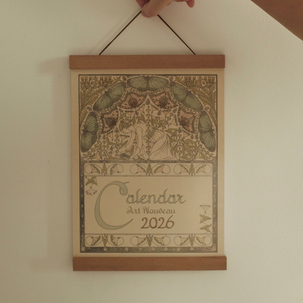 SIENNA Magnetic Teak Wood Hanging Scroll Poster Hanger Damage-Free