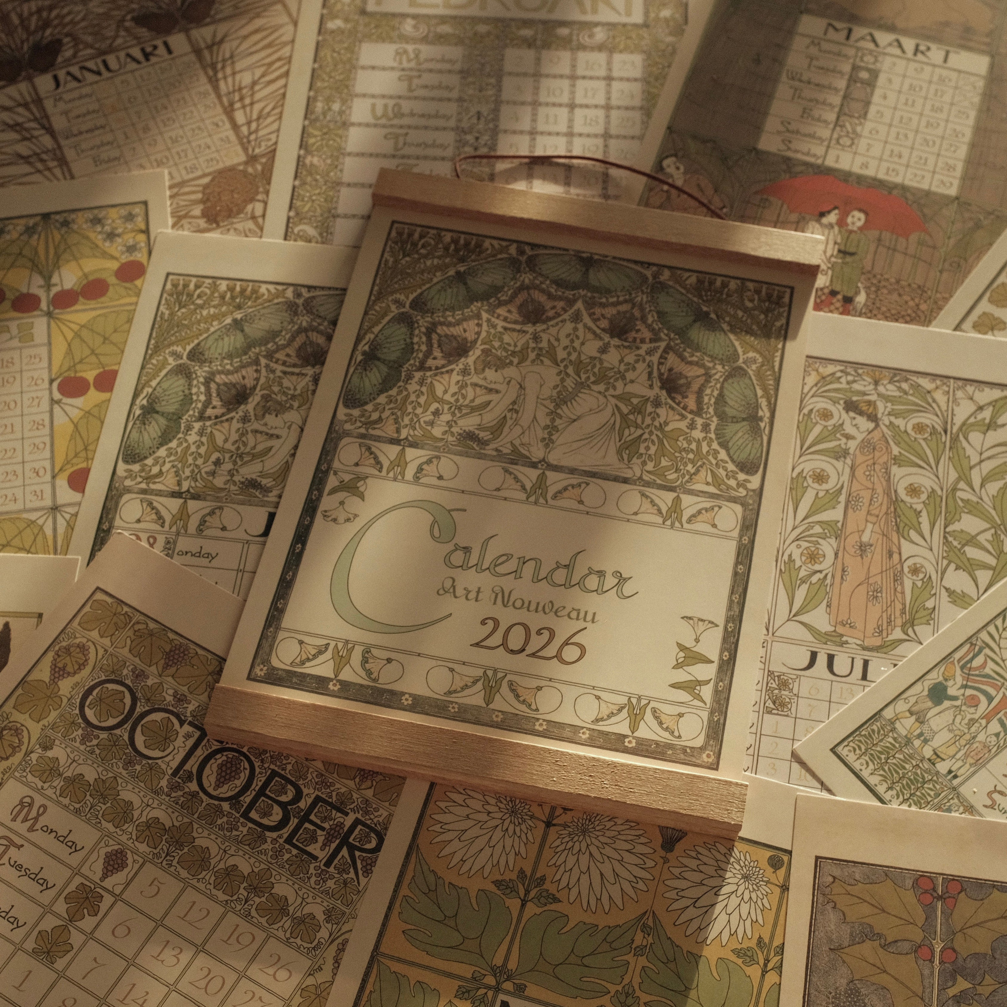 MARGUERITE Elegant Retro Art Nouveau Wall Hanging Table Display Calendar 2026 Art Card