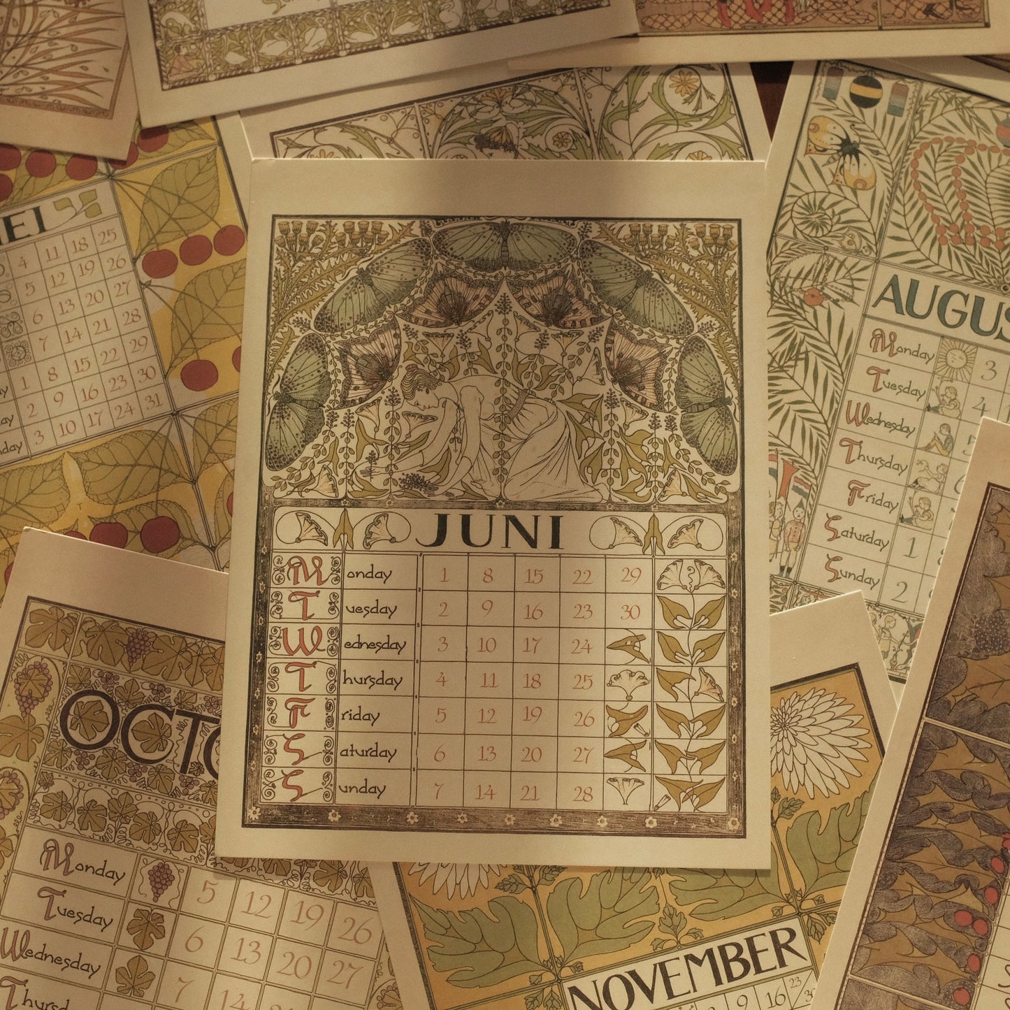 MARGUERITE Elegant Retro Art Nouveau Wall Hanging Table Display Calendar 2026 Art Card