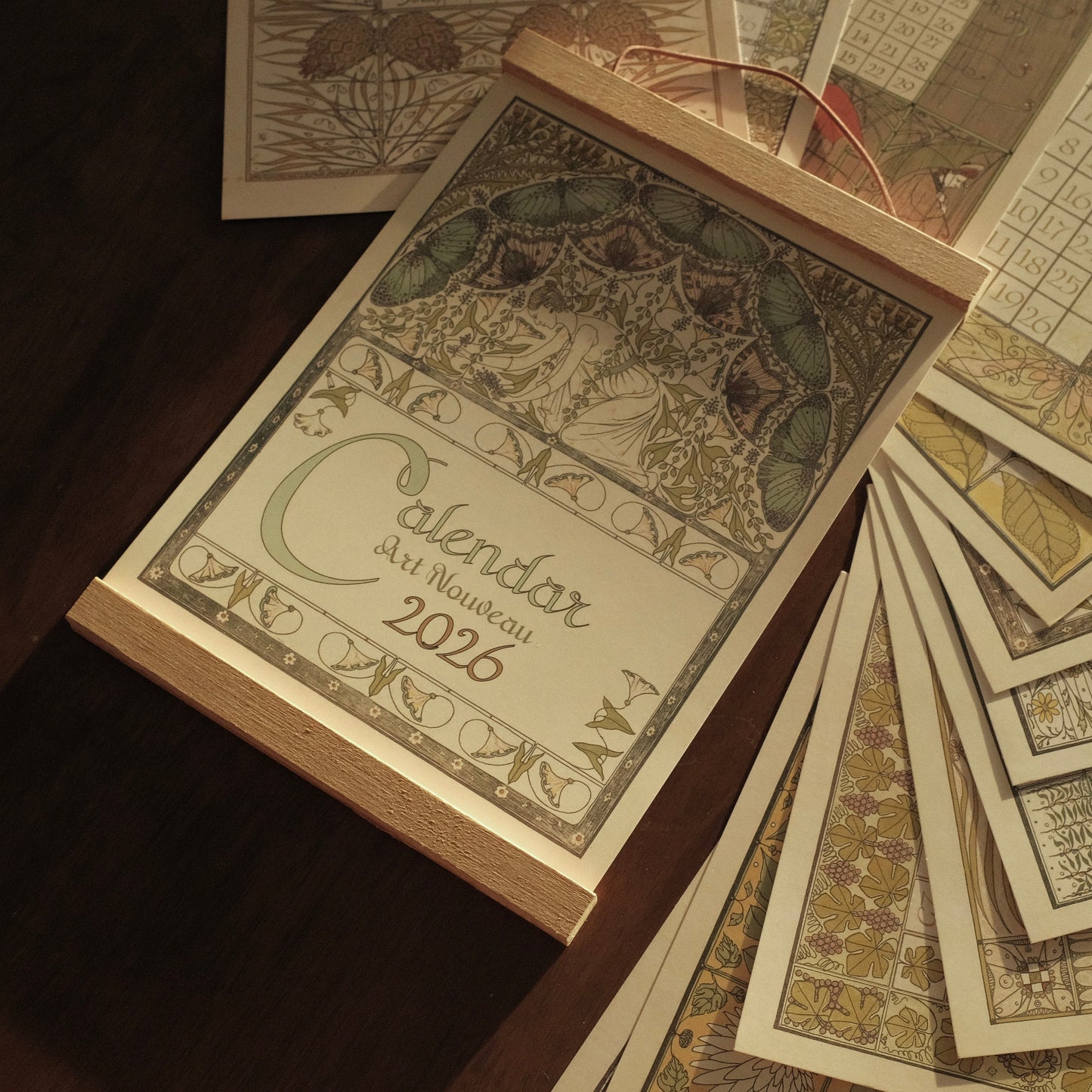 SIENNA Magnetic Teak Wood Hanging Scroll Poster Hanger Damage-Free