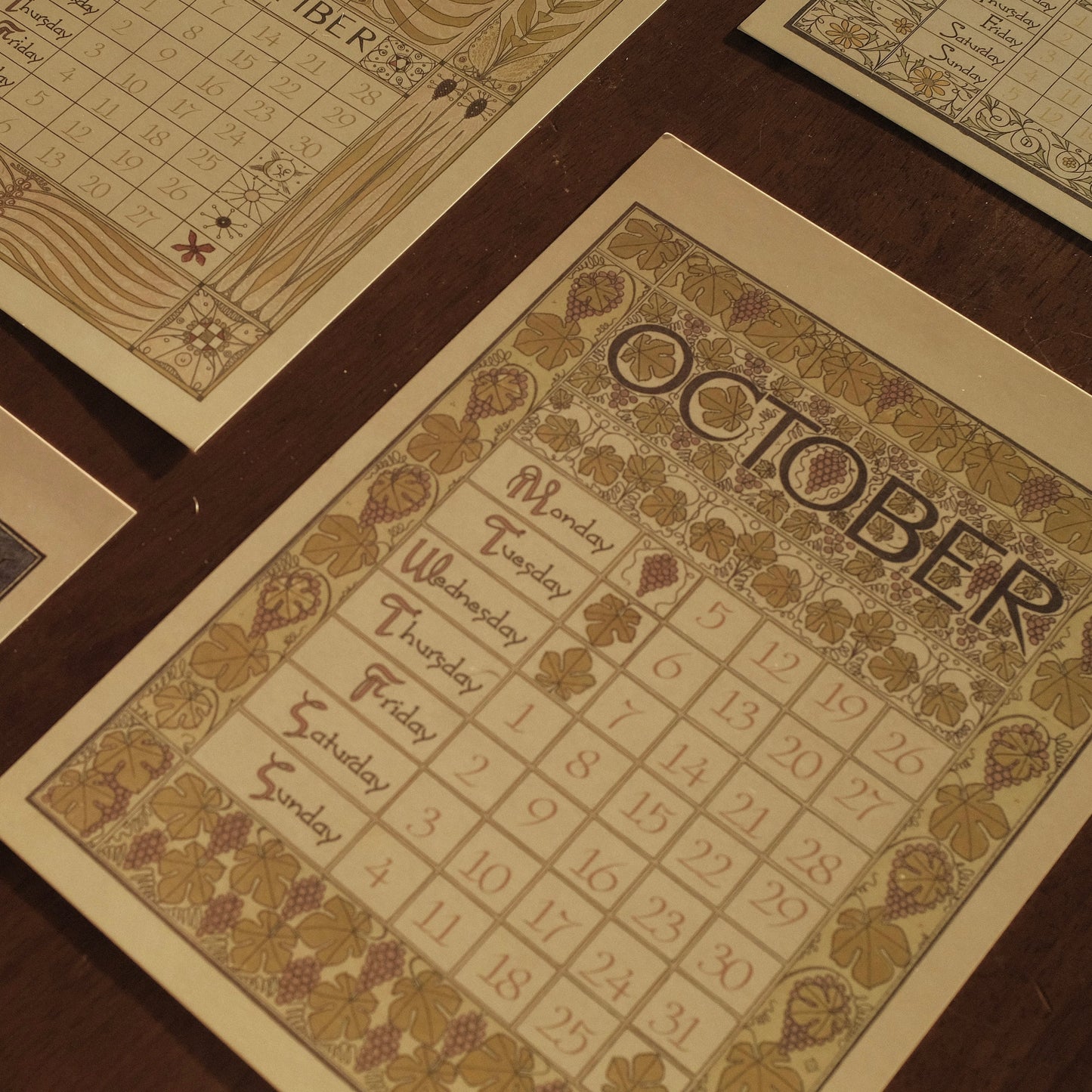 MARGUERITE Elegant Retro Art Nouveau Wall Hanging Table Display Calendar 2026 Art Card