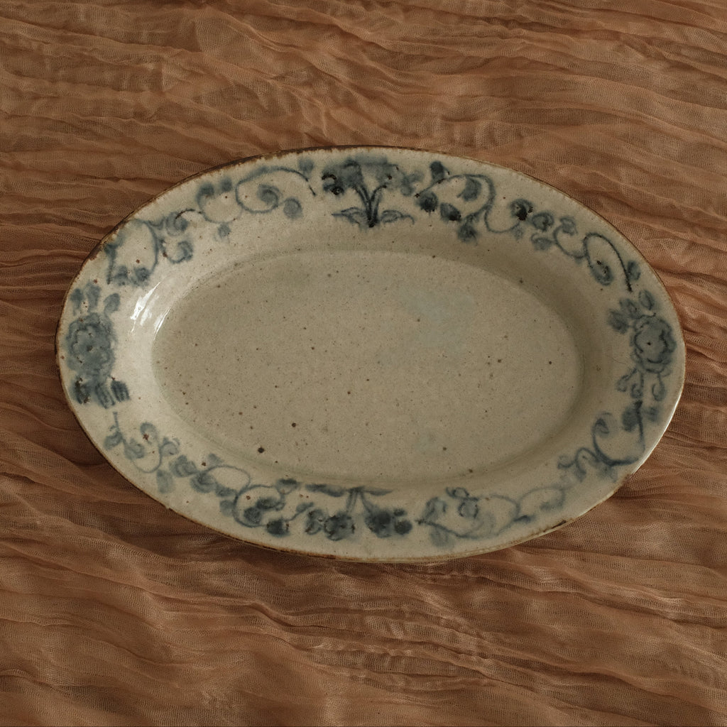 Annan Azure Retro Style Hand Painted Blue and White Floral Vines Oval Large Plate Underglazed Stoneware Ceramic