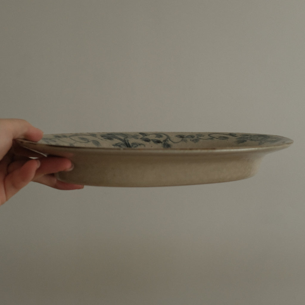 Annan Azure Retro Style Hand Painted Blue and White Floral Vines Oval Large Plate Underglazed Stoneware Ceramic