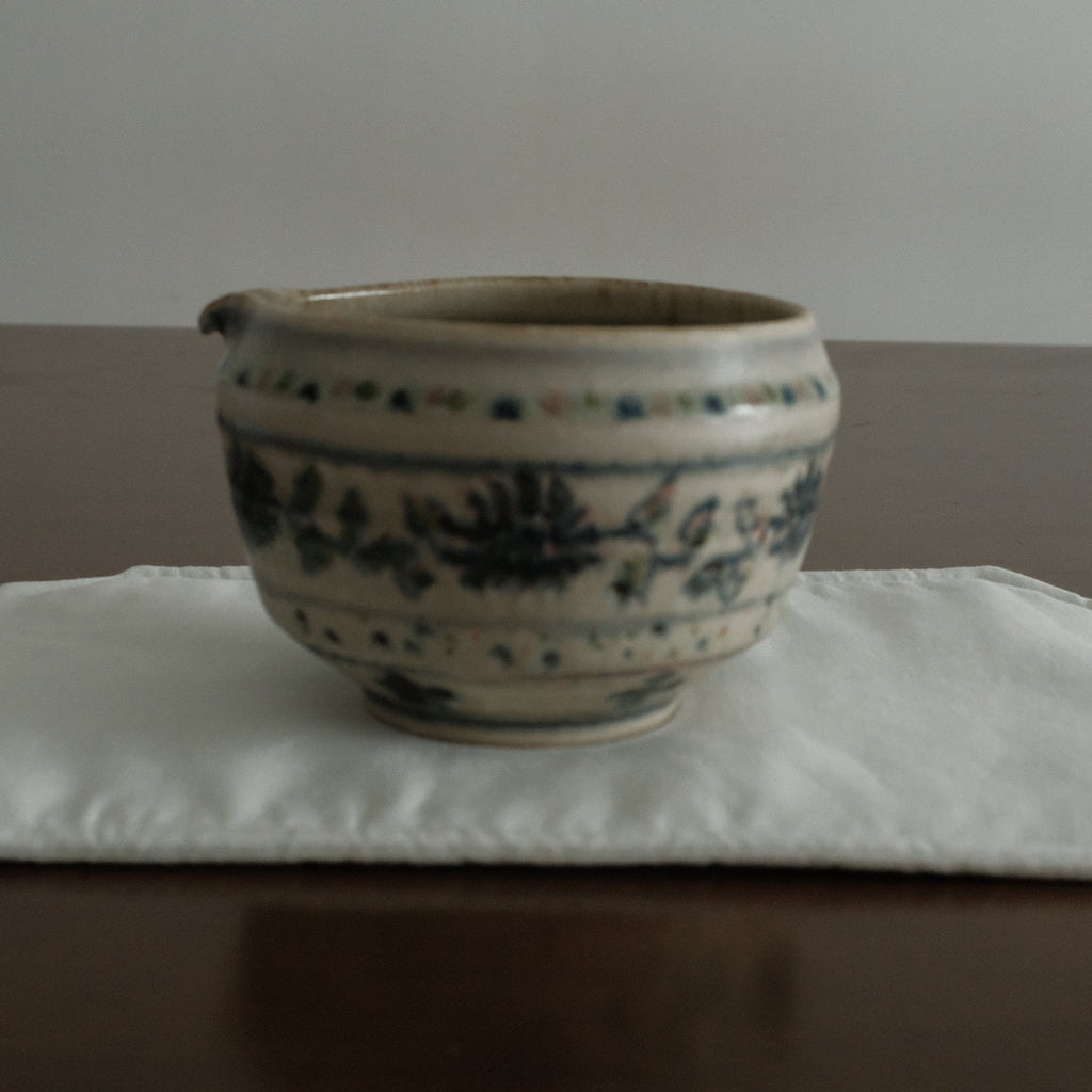 Annan Azure Retro Style Hand Painted Indigo Purple Floral Motifs Katakuchi Chawan Matcha Bowl with Spout Underglazed Ceramic Stoneware