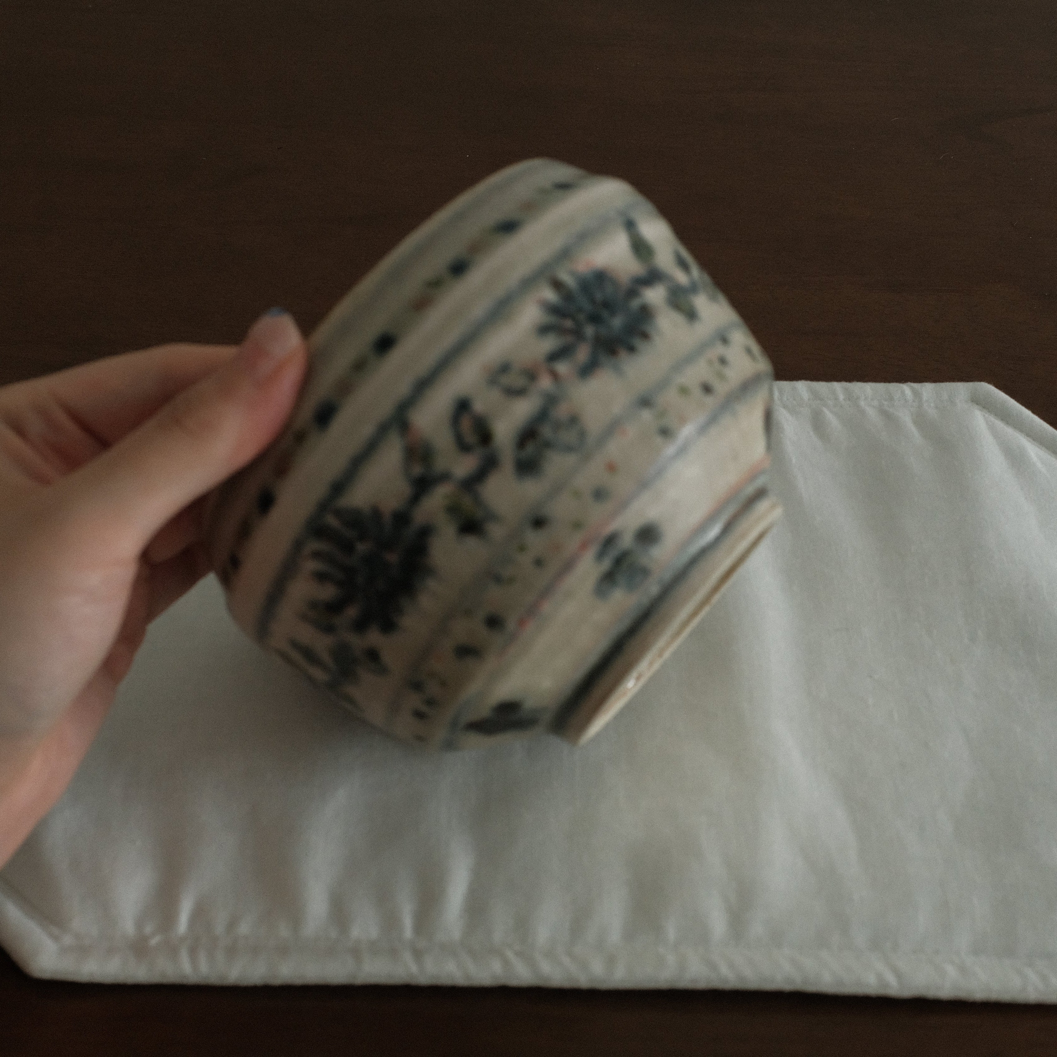 Annan Azure Retro Style Hand Painted Indigo Purple Floral Motifs Katakuchi Chawan Matcha Bowl with Spout Underglazed Ceramic Stoneware