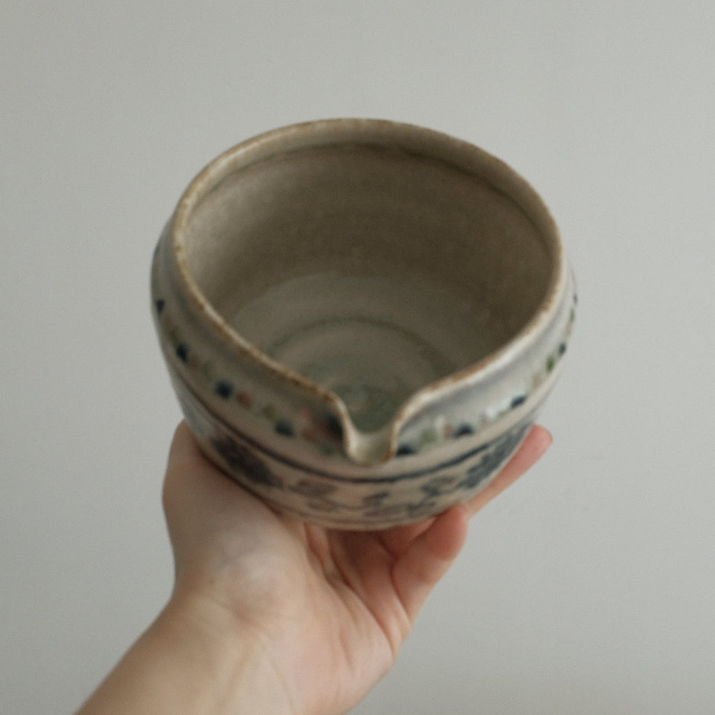 Annan Azure Retro Style Hand Painted Indigo Purple Floral Motifs Katakuchi Chawan Matcha Bowl with Spout Underglazed Ceramic Stoneware