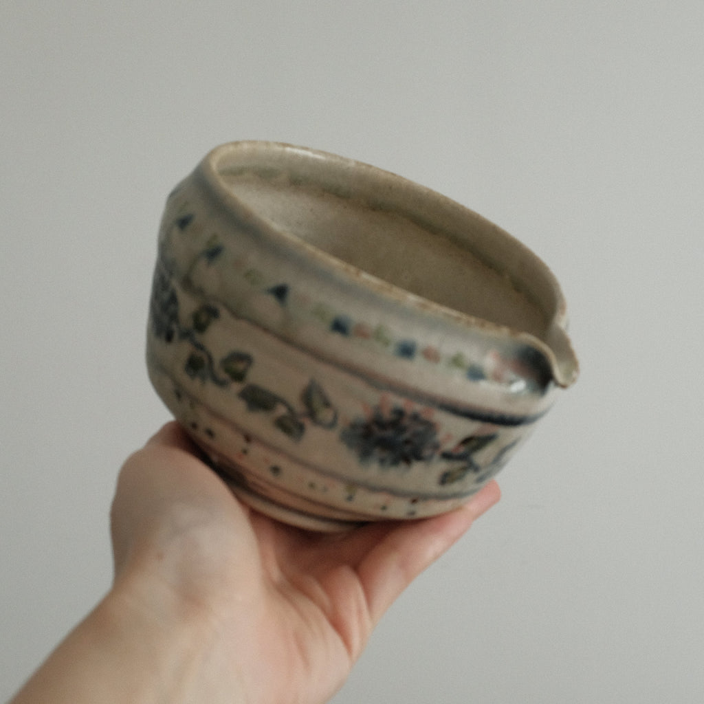 Annan Azure Retro Style Hand Painted Indigo Purple Floral Motifs Katakuchi Chawan Matcha Bowl with Spout Underglazed Ceramic Stoneware