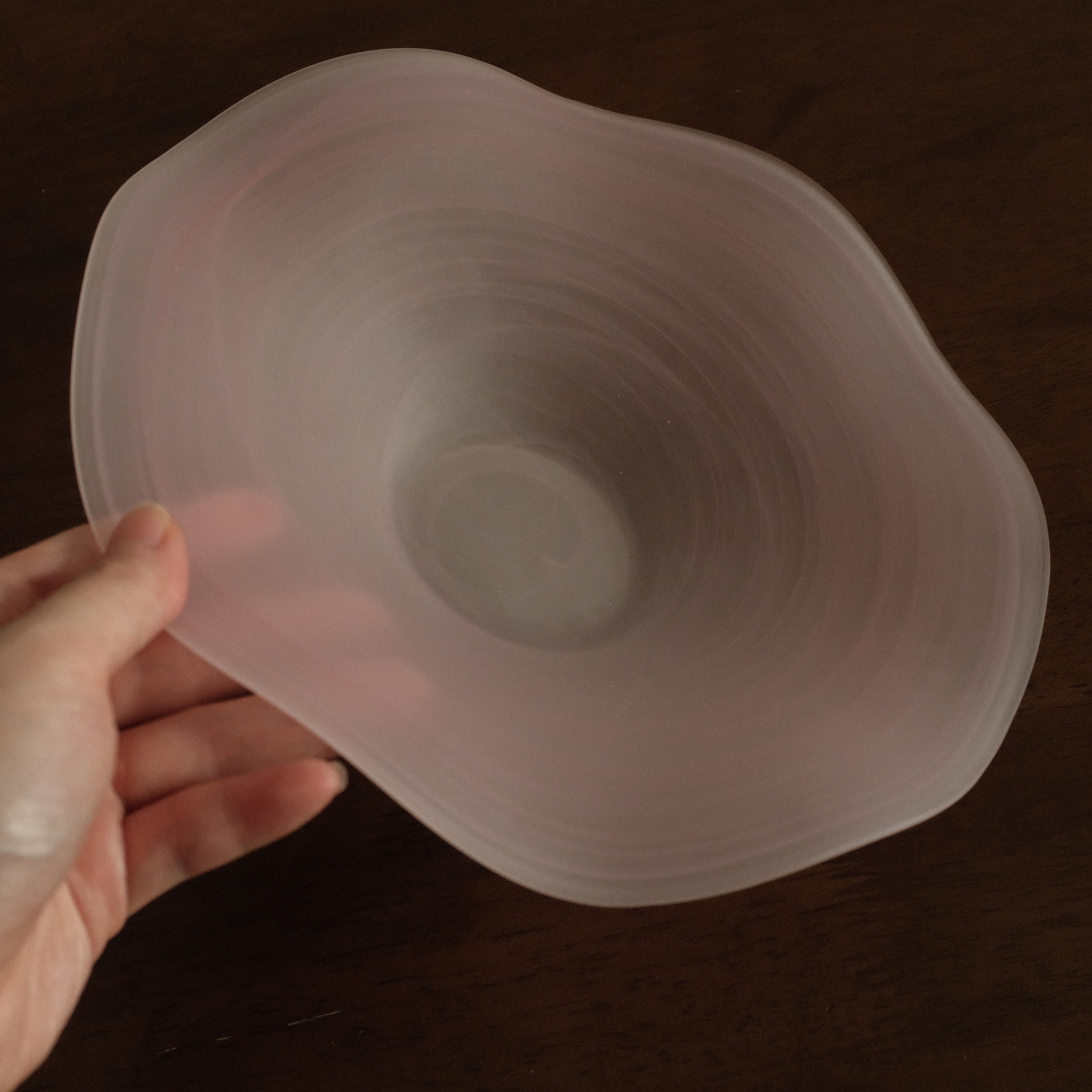 ESME Handmade Wavy Round Frosted Glass Cosmic Deep Plate Soft Pink Sakura