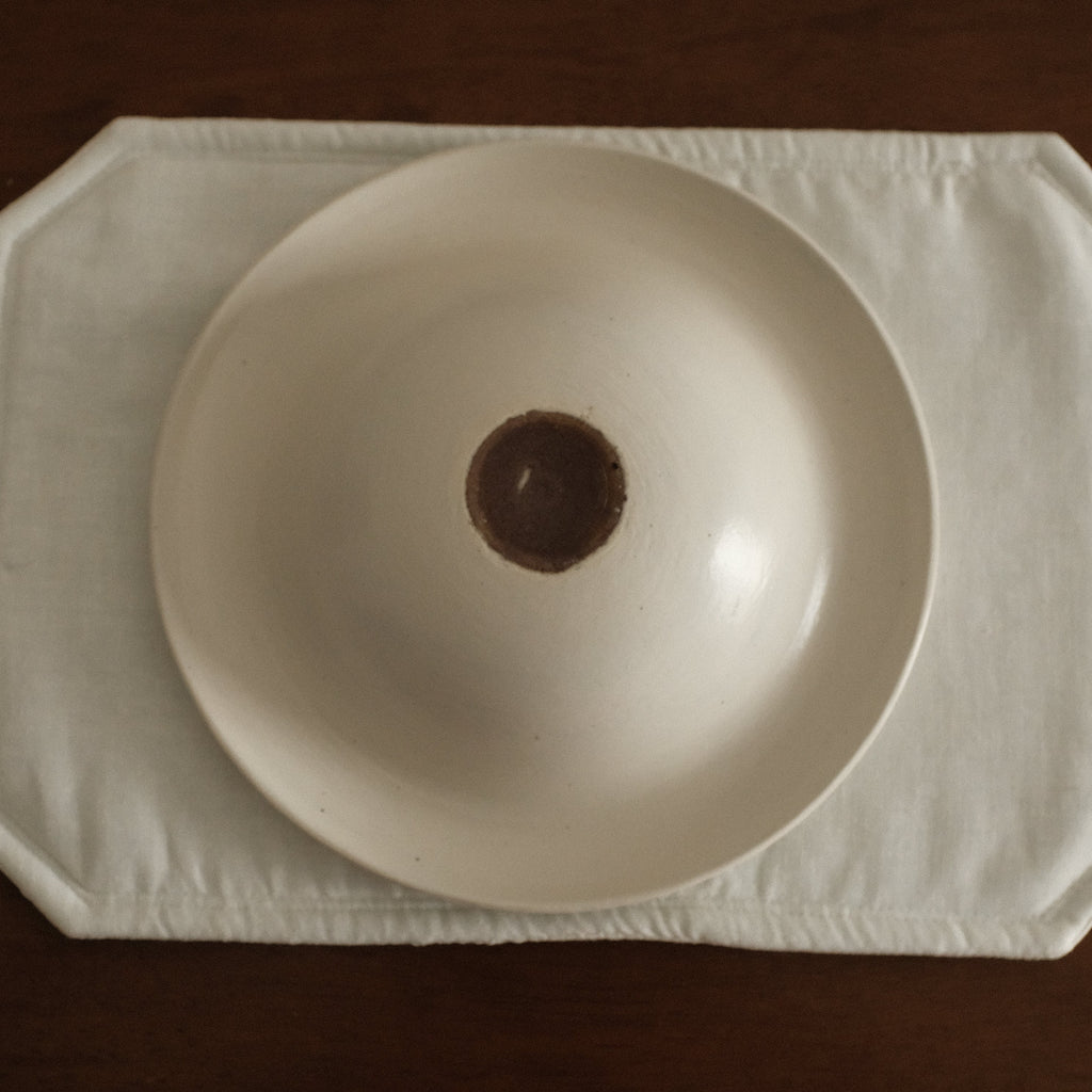 Yuli Handmade Speckled Snow White Rolled Rim Deep Plate Dish Powdered Glaze Underglazed Stoneware