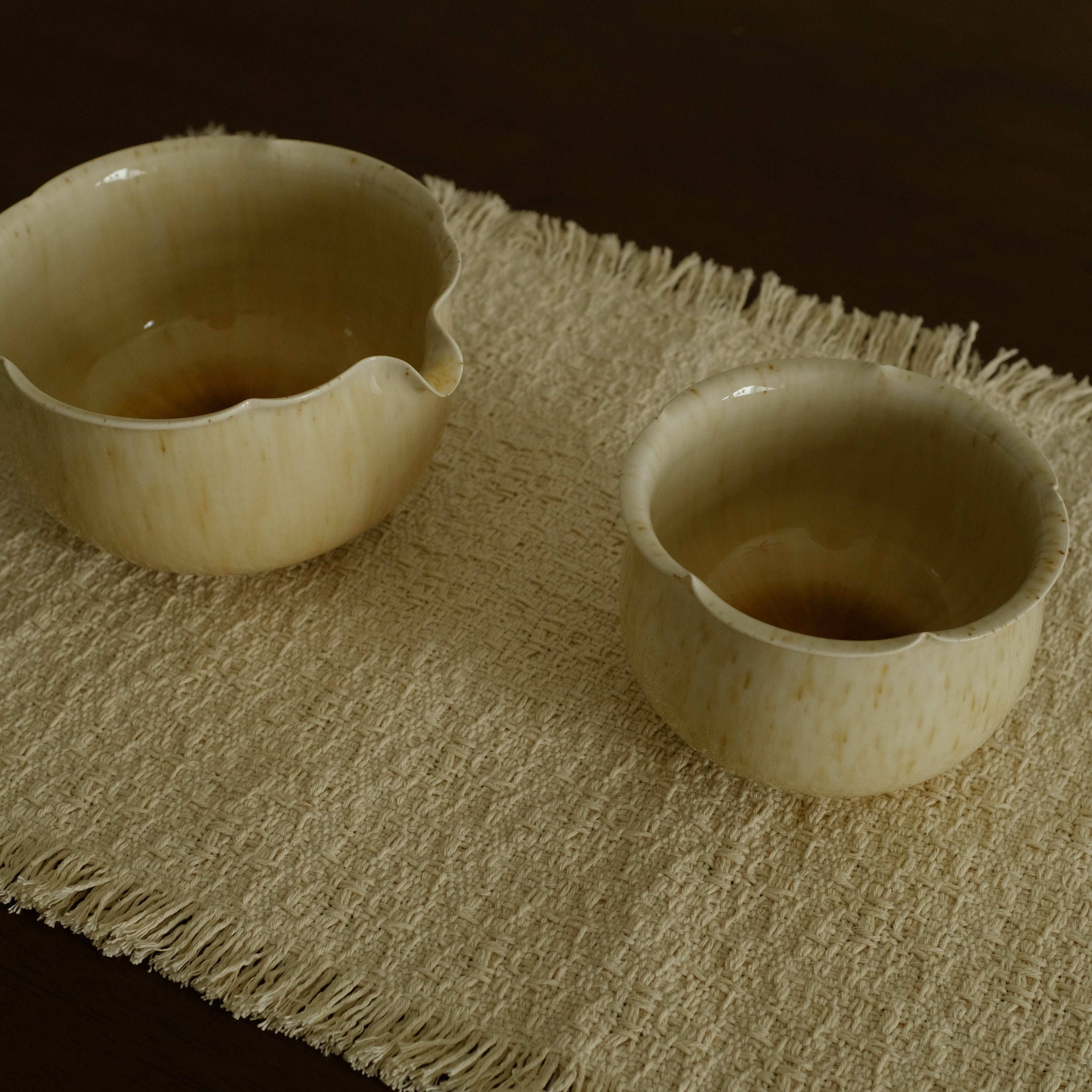 Sooyuan Handmade Yellow Honey Glazed Floral Rim Katakuchi Chawan Matcha Tea Bowl