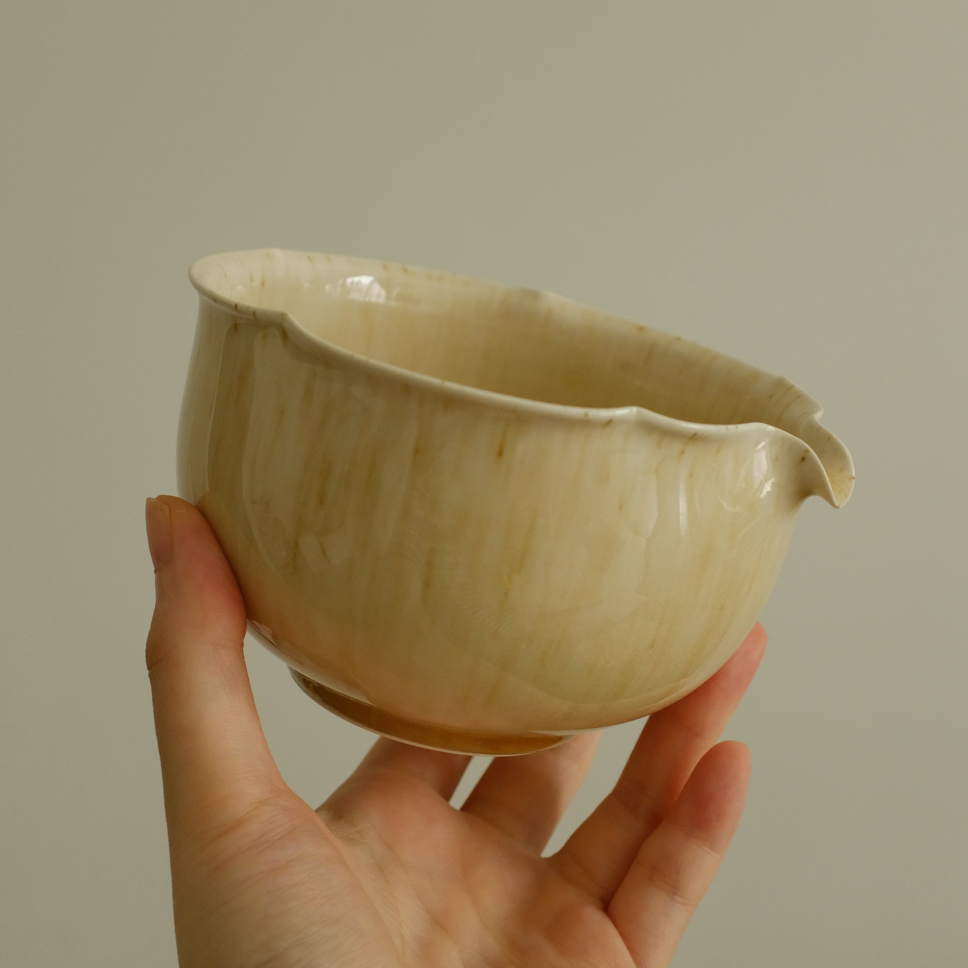 Sooyuan Handmade Yellow Honey Glazed Floral Rim Katakuchi Chawan Matcha Tea Bowl