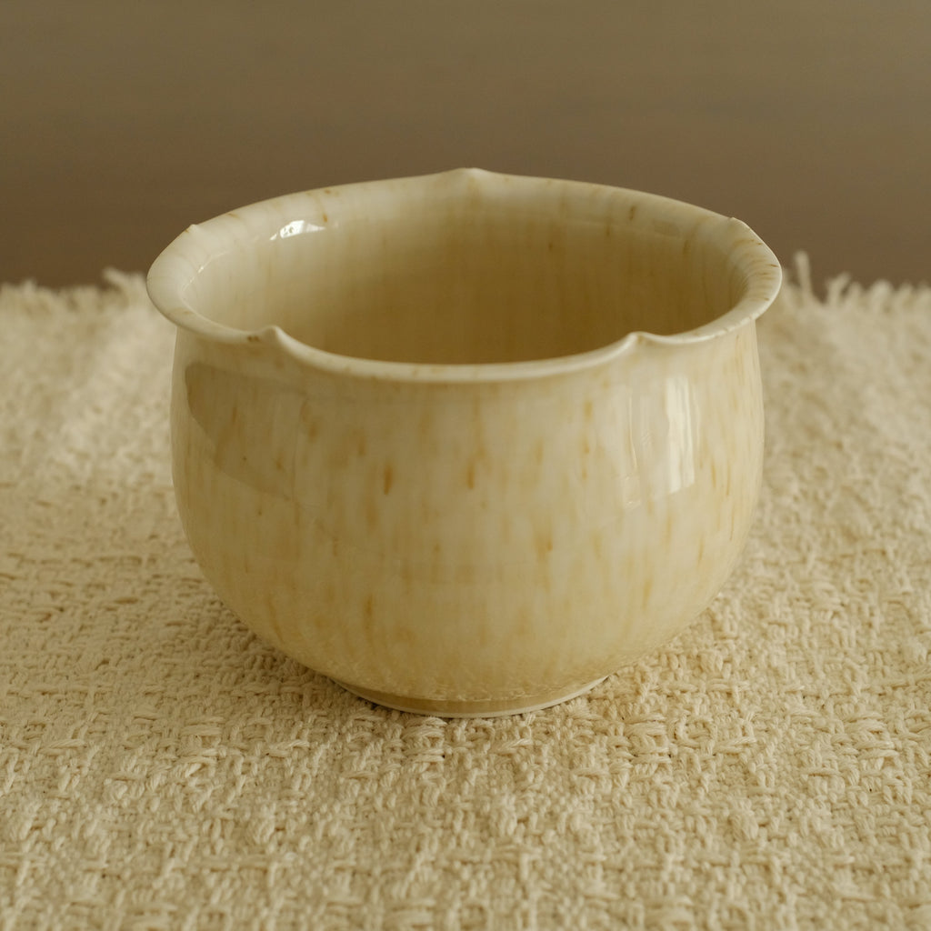 Sooyuan Handmade Yellow Honey Glazed Floral Rim Floral Bud Tea Coffee Cup