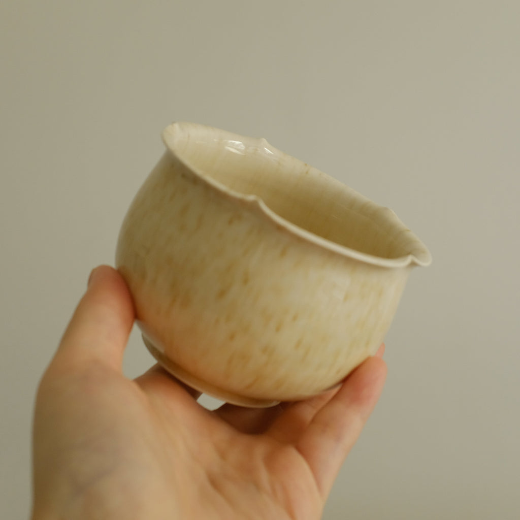Sooyuan Handmade Yellow Honey Glazed Floral Rim Floral Bud Tea Coffee Cup