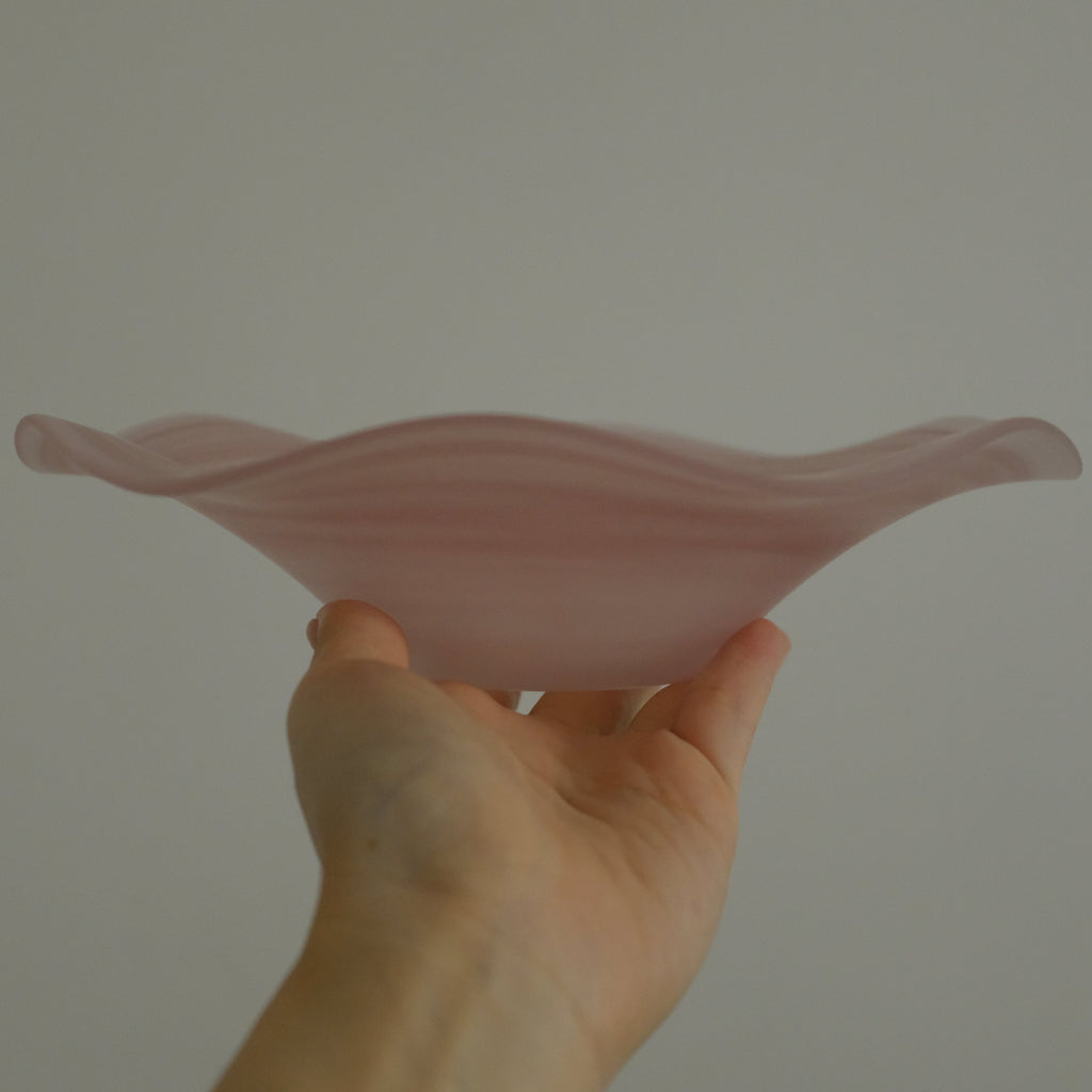 ESME Handmade Wavy Round Frosted Glass Cosmic Deep Plate Soft Pink Sakura