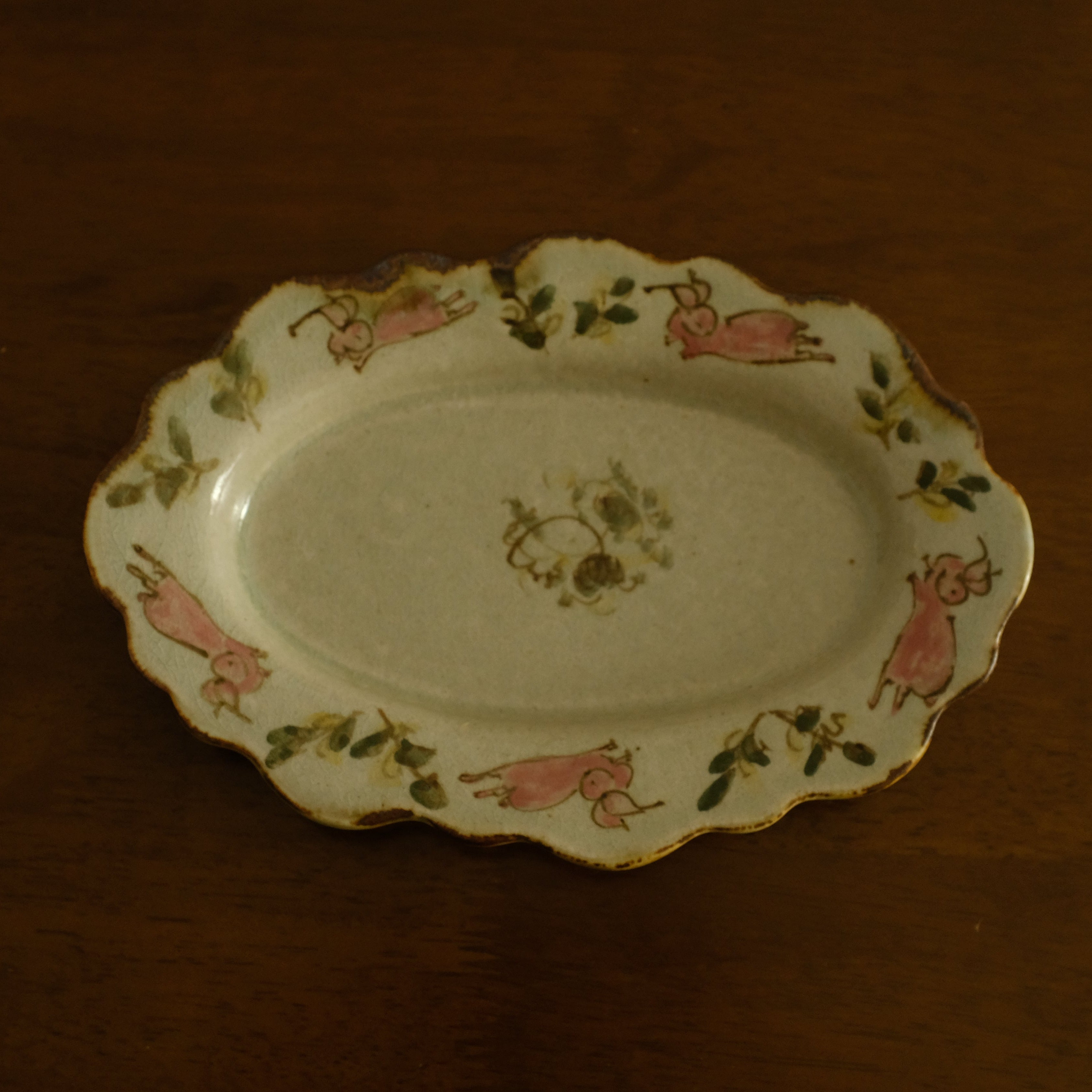 Annan Azure Retro Style Hand Painted Floral Rim Decorative Rabbit Bunny Pattern Plate Underglazed Stoneware Ceramic