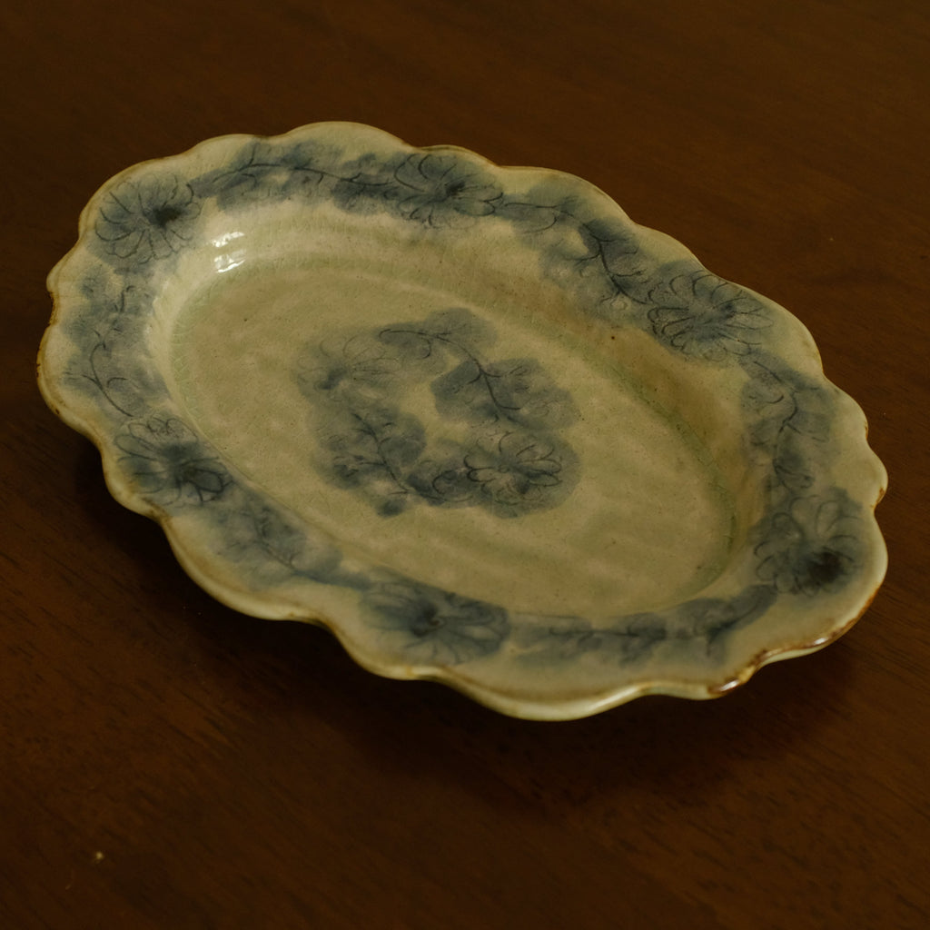 Annan Azure Retro Style Hand Painted Floral Rim Decorative Shiboride Blue White Floral Pattern Oval Plate Underglazed Stoneware Ceramic