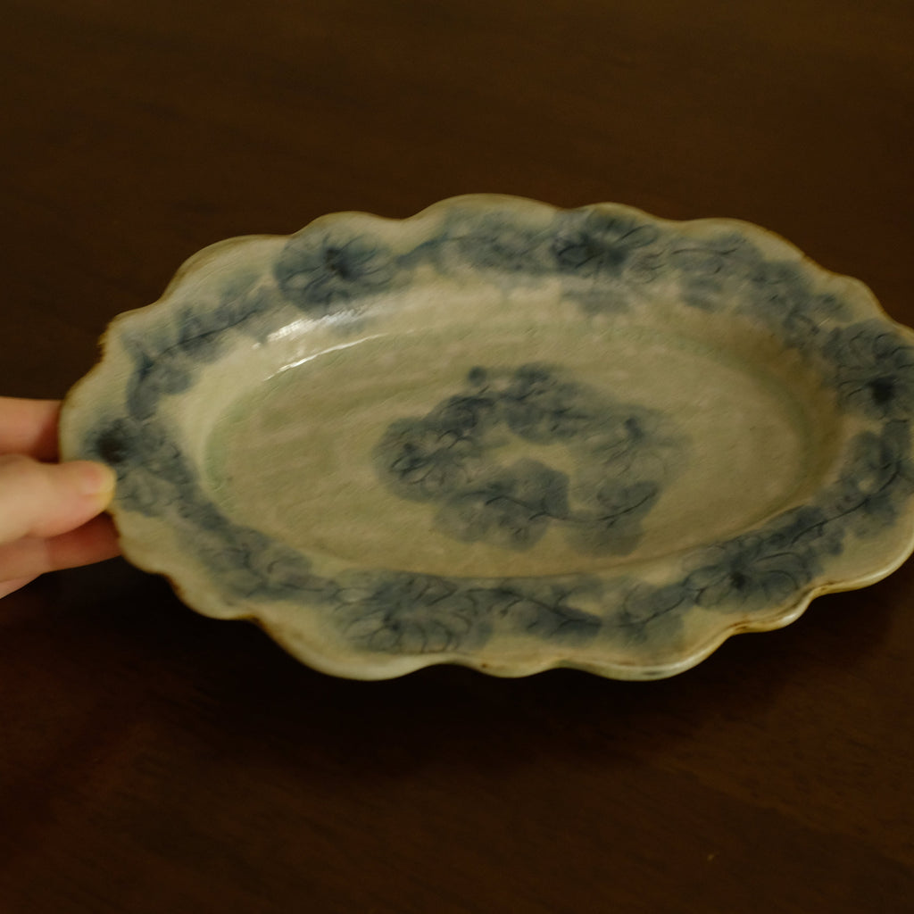 Annan Azure Retro Style Hand Painted Floral Rim Decorative Shiboride Blue White Floral Pattern Oval Plate Underglazed Stoneware Ceramic