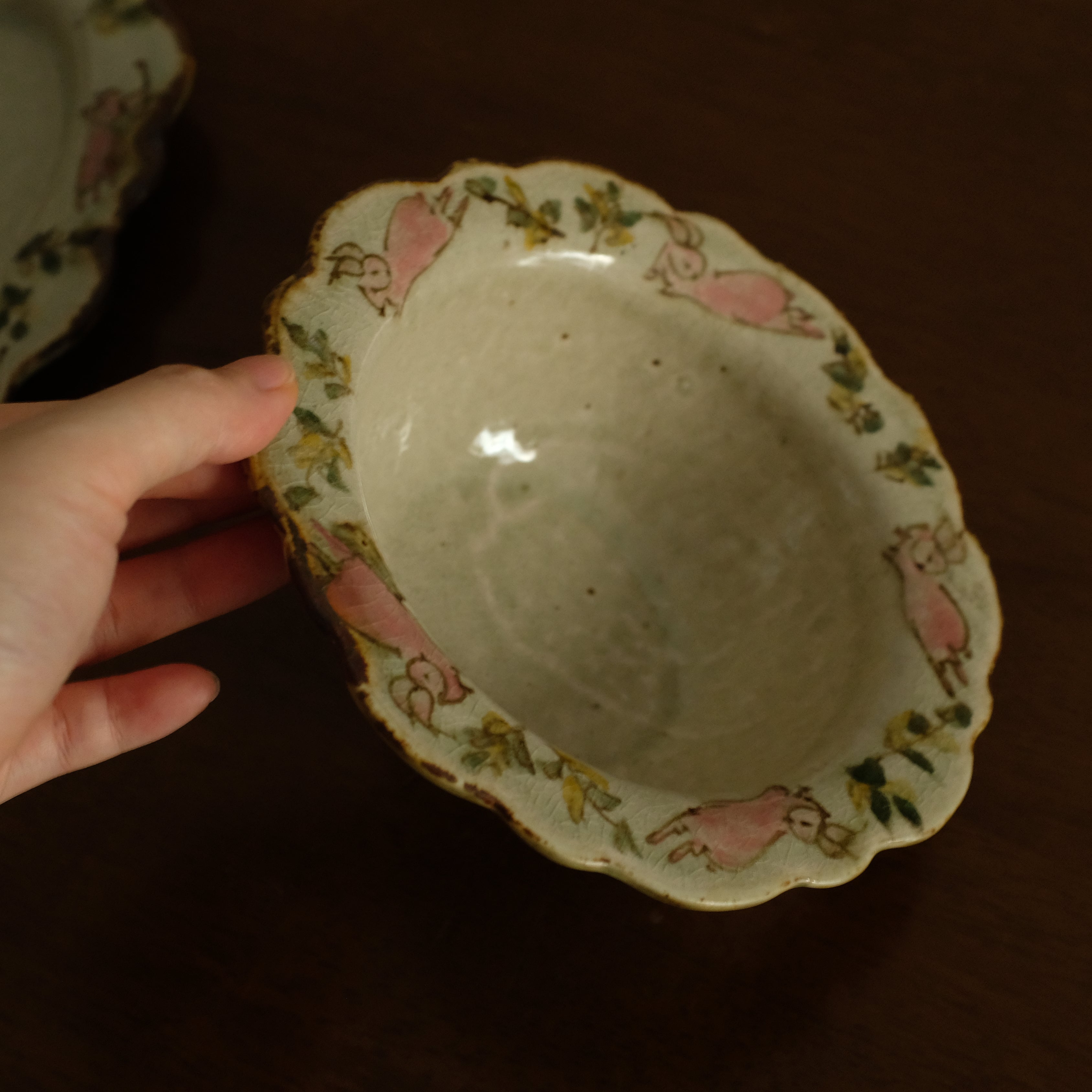 Annan Azure Retro Style Hand Painted Floral Rim Decorative Bunny Pattern Bowl Underglazed Stoneware Ceramic