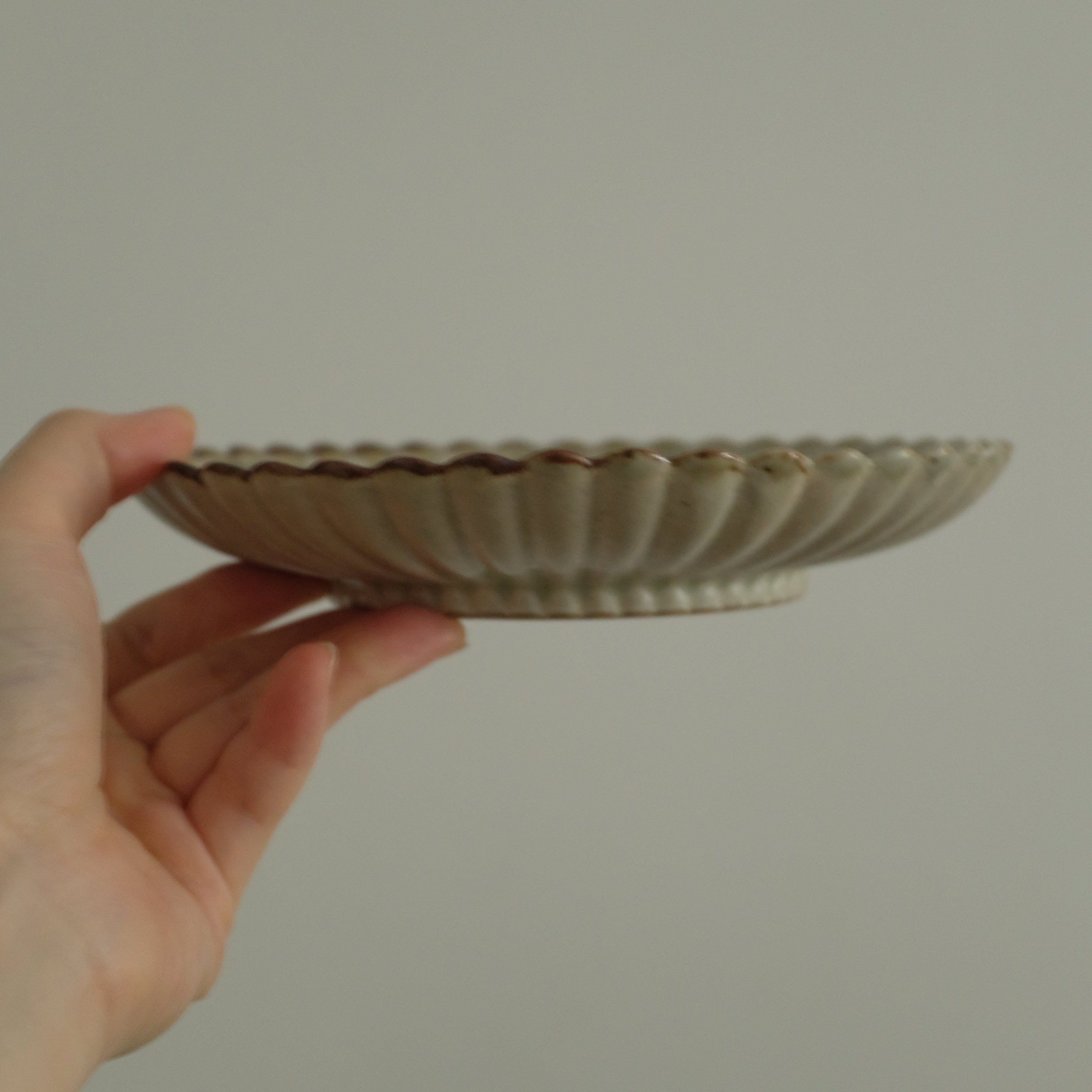 Annan Azure Retro Style Hand Painted Delicate Pink Cluster Flowers Chrysanthemum Floral Rim Round Plate Underglazed Stoneware Ceramic