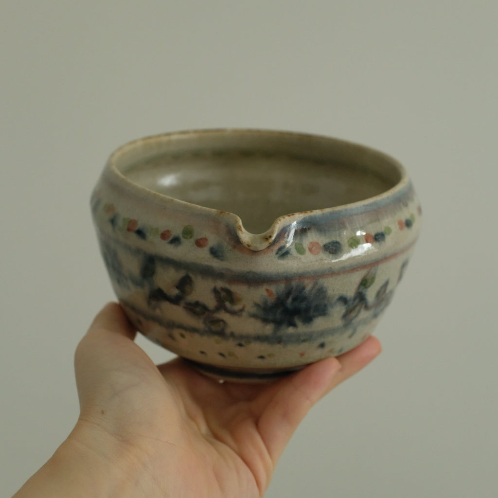 Annan Azure Retro Style Hand Painted Shiboride Indigo Blue Floral Motifs Katakuchi Chawan Matcha Bowl with Spout Underglazed Ceramic Stoneware