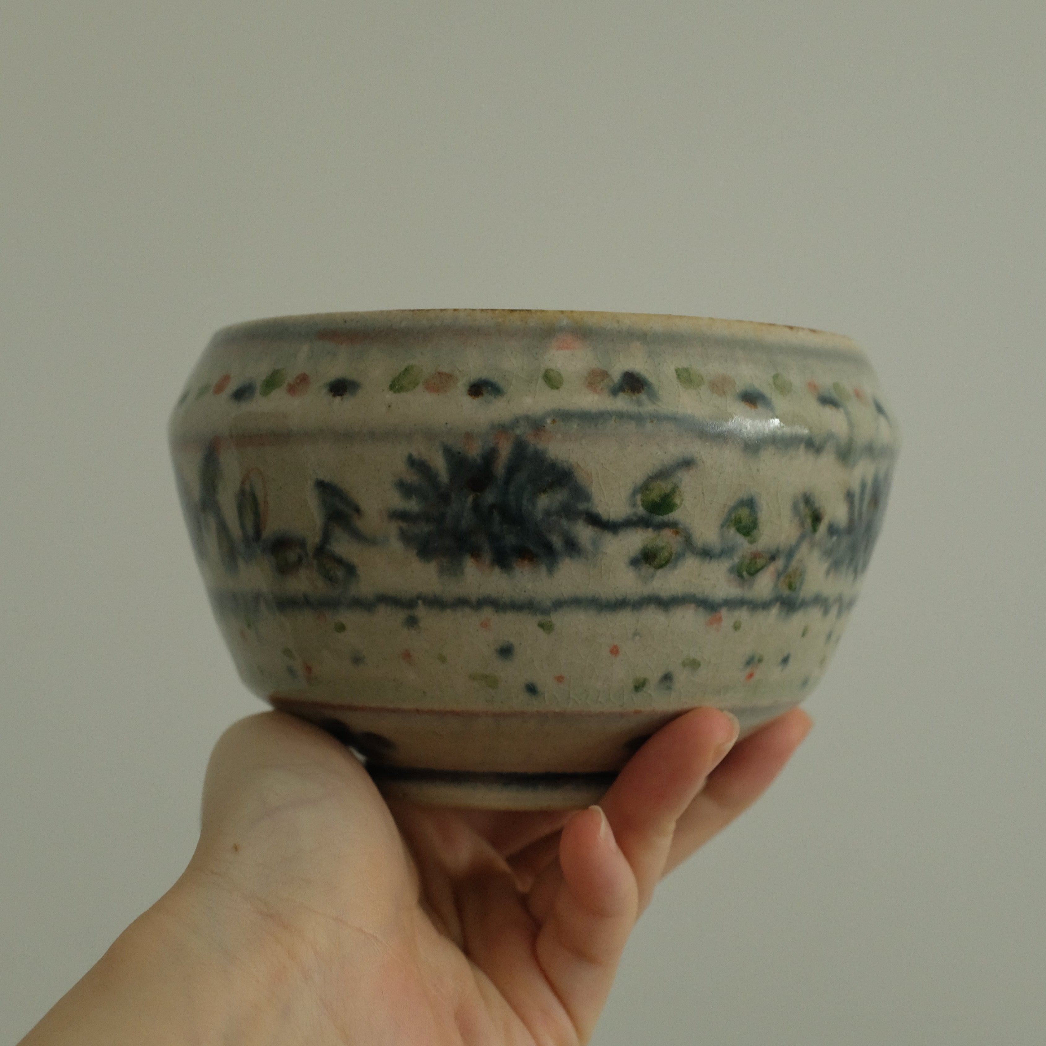 Annan Azure Retro Style Hand Painted Shiboride Indigo Blue Floral Motifs Katakuchi Chawan Matcha Bowl with Spout Underglazed Ceramic Stoneware